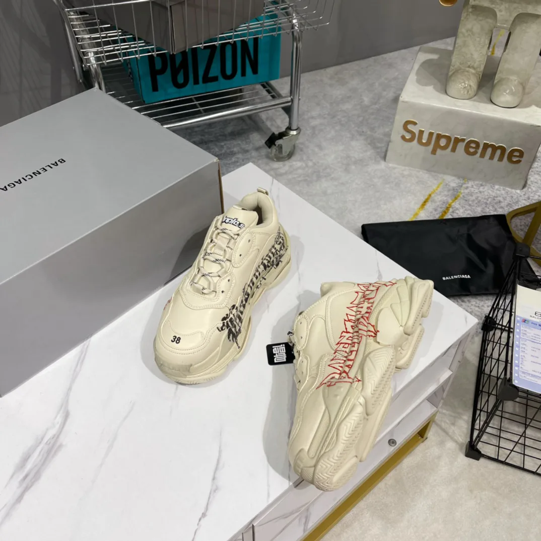 Кроссовки Женские Balenciaga 2232505