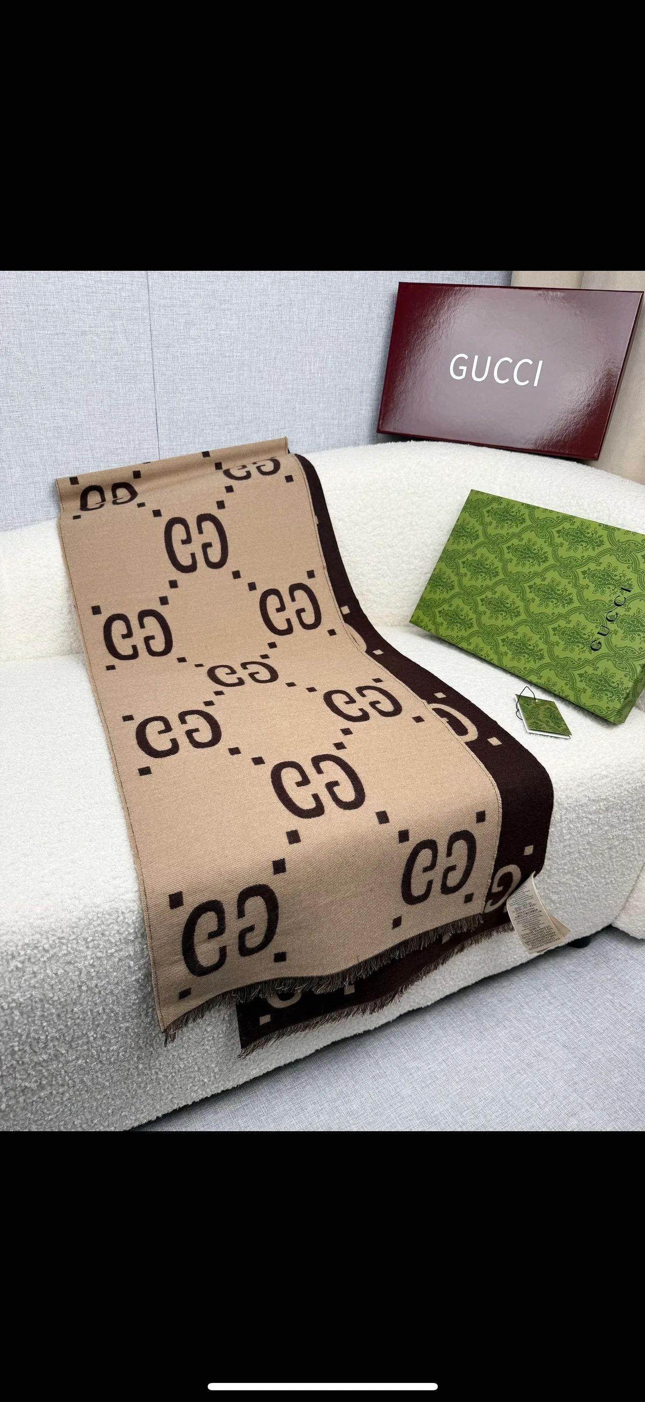 Шарфы Gucci 18675836