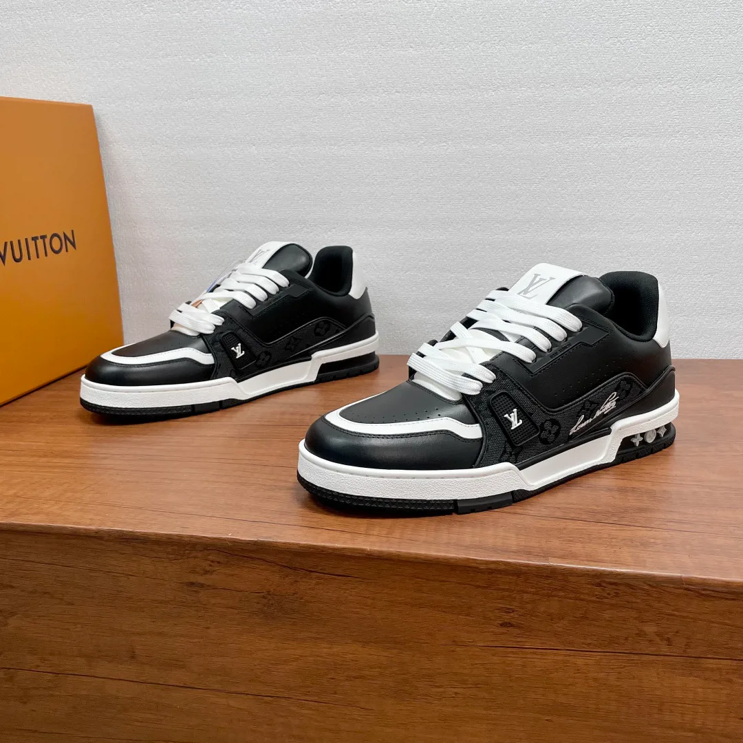 Кроссовки Мужские Louis Vuitton 11877590