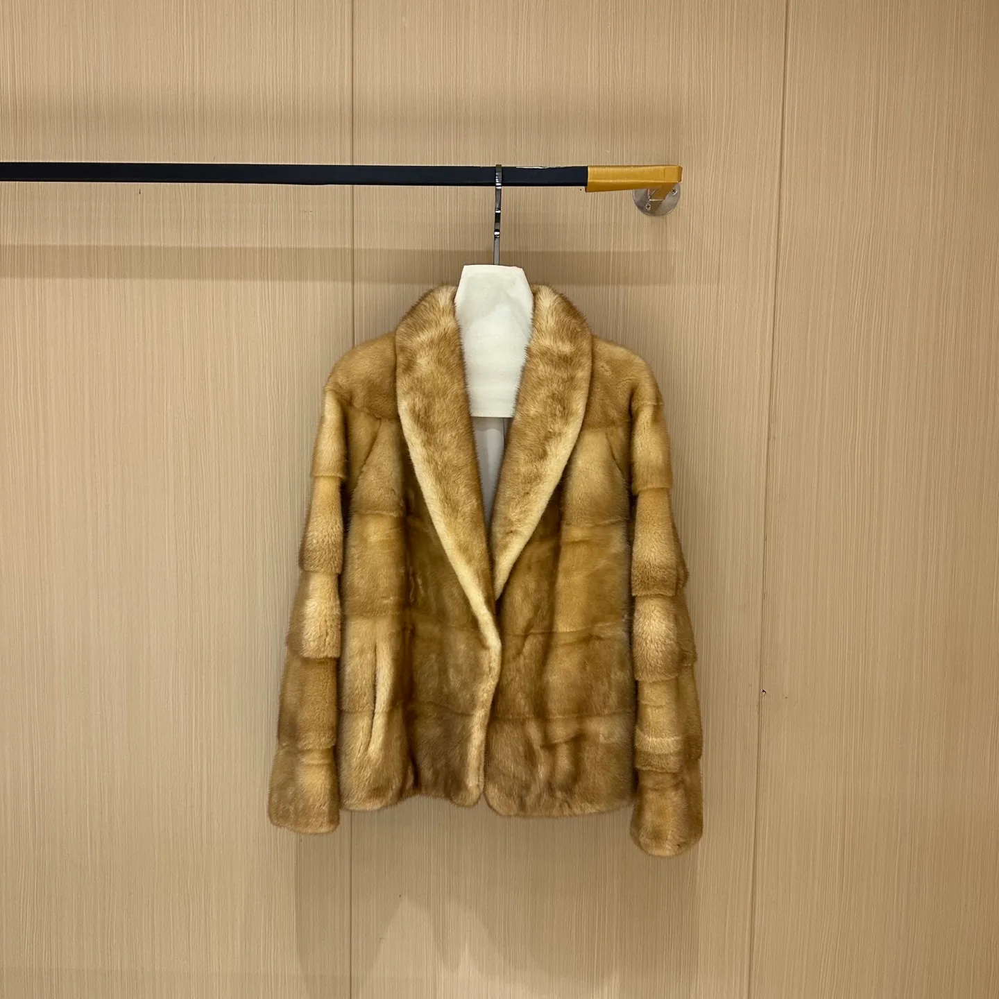 Шубы Женские Fendi 2960241