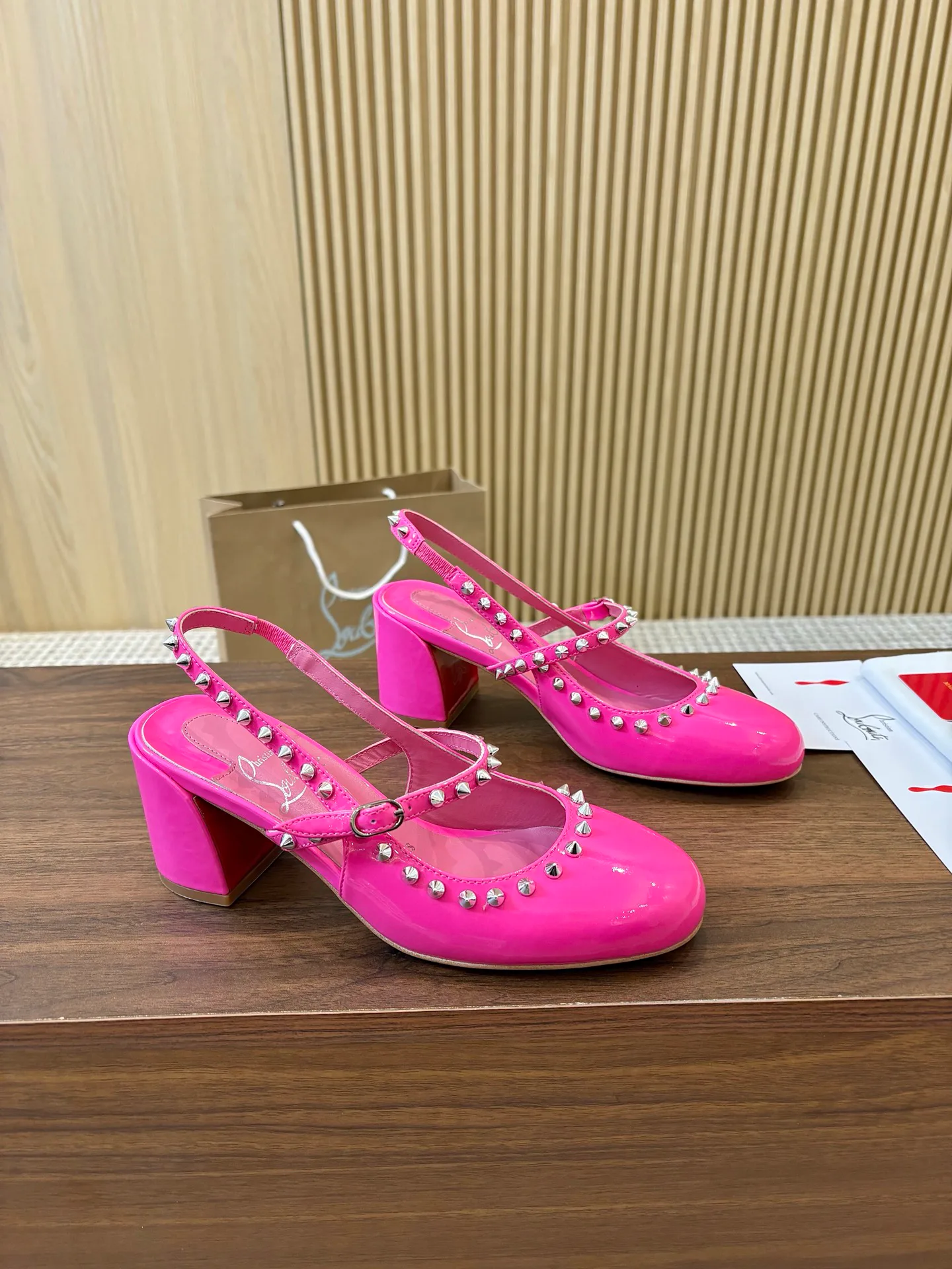 Туфли Женские Christian Louboutin 1856061