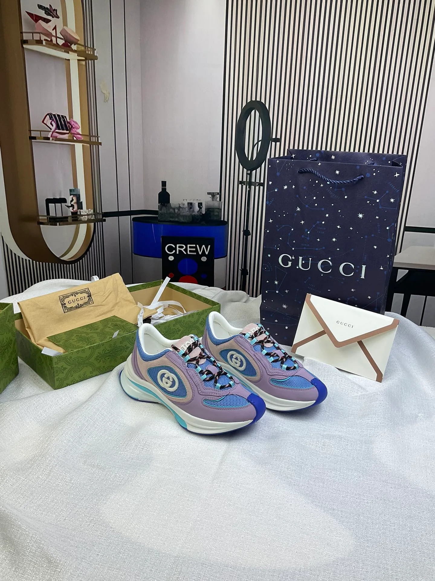 Кроссовки Женские Gucci 5120055
