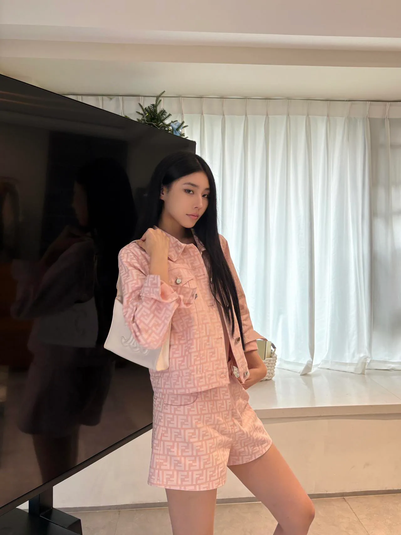 Шорты Женские Fendi 11230162