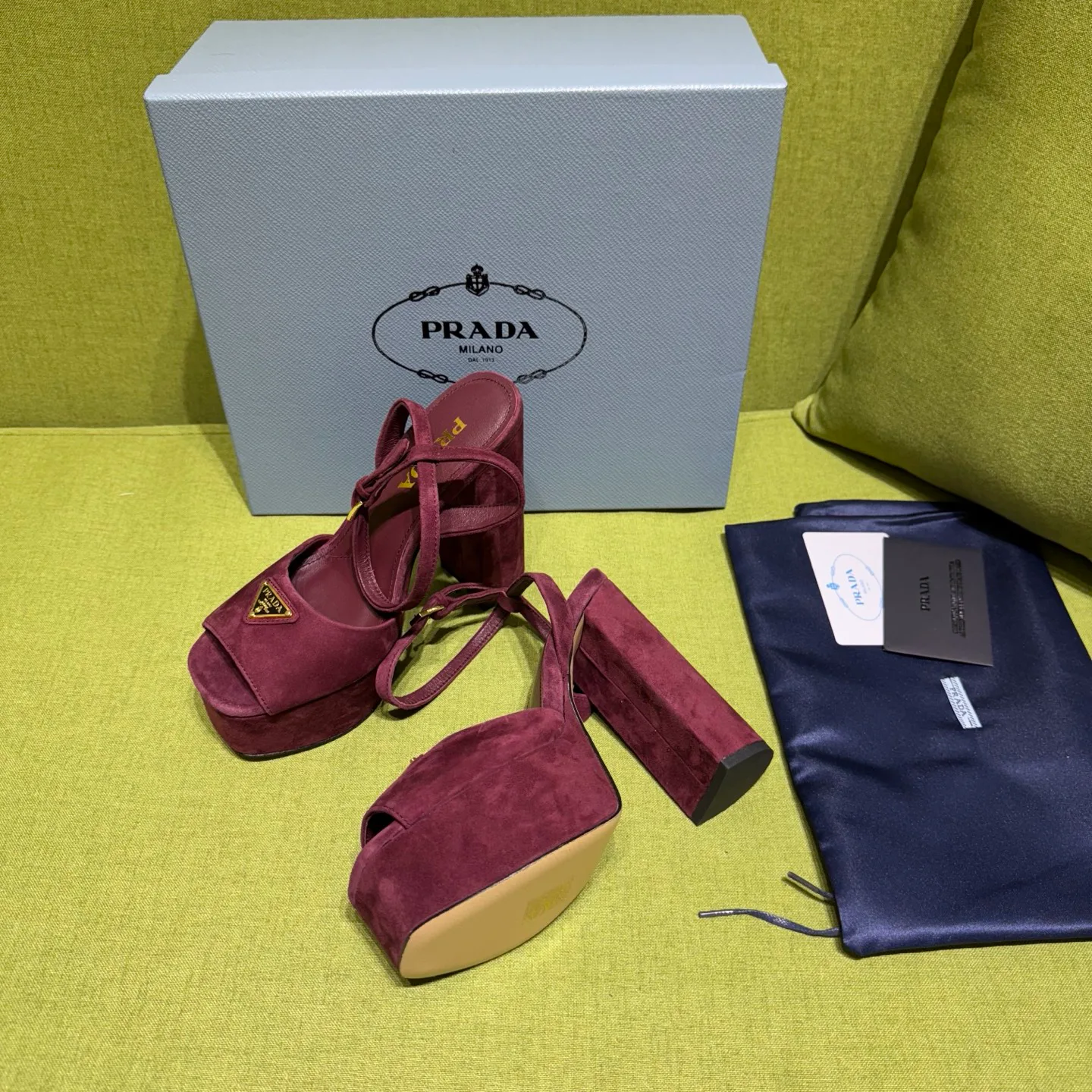 Босоножки Женские Prada 10481121