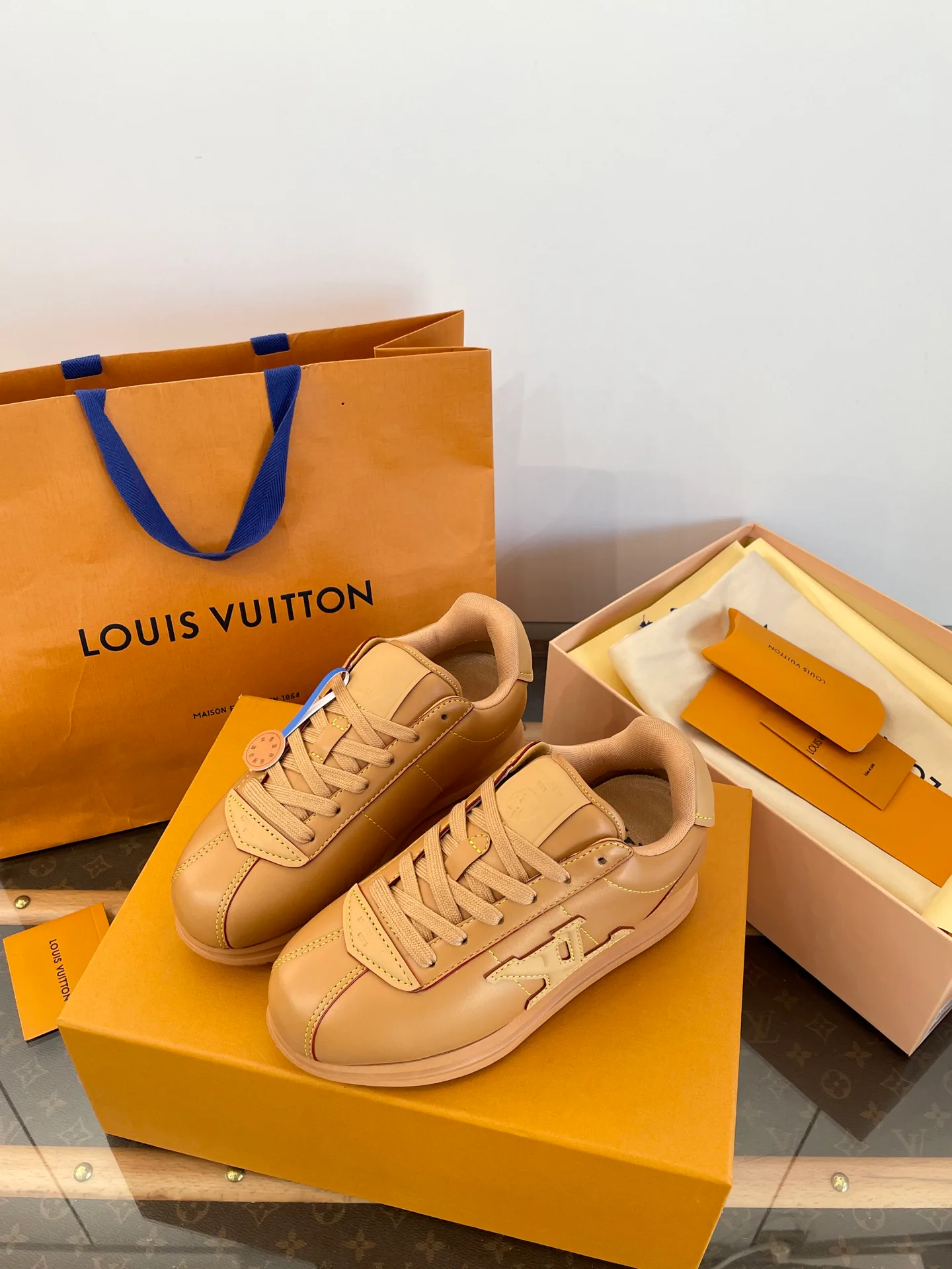 Кроссовки Женские Louis Vuitton 373999