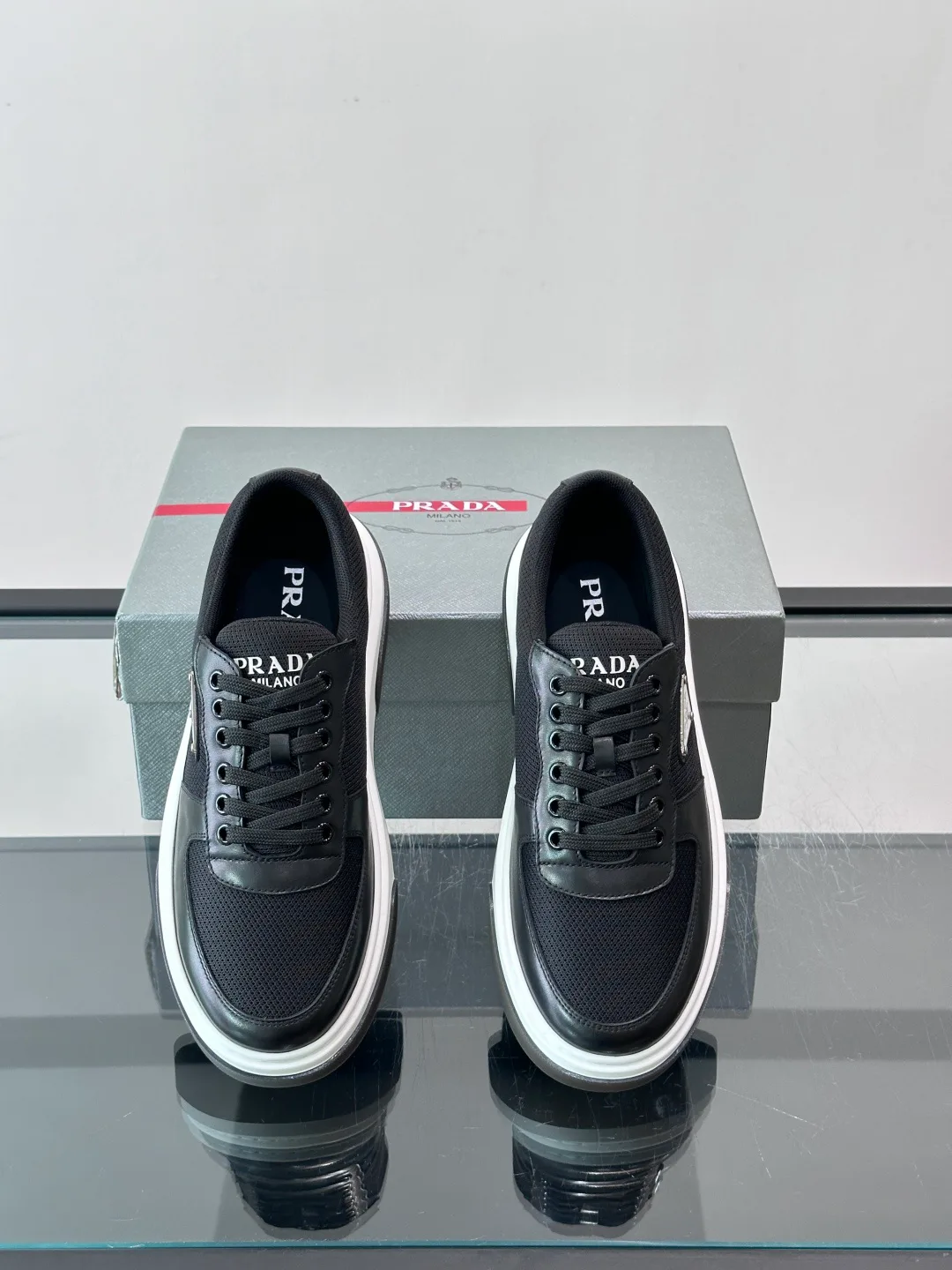 Кроссовки Мужские Prada 17913725