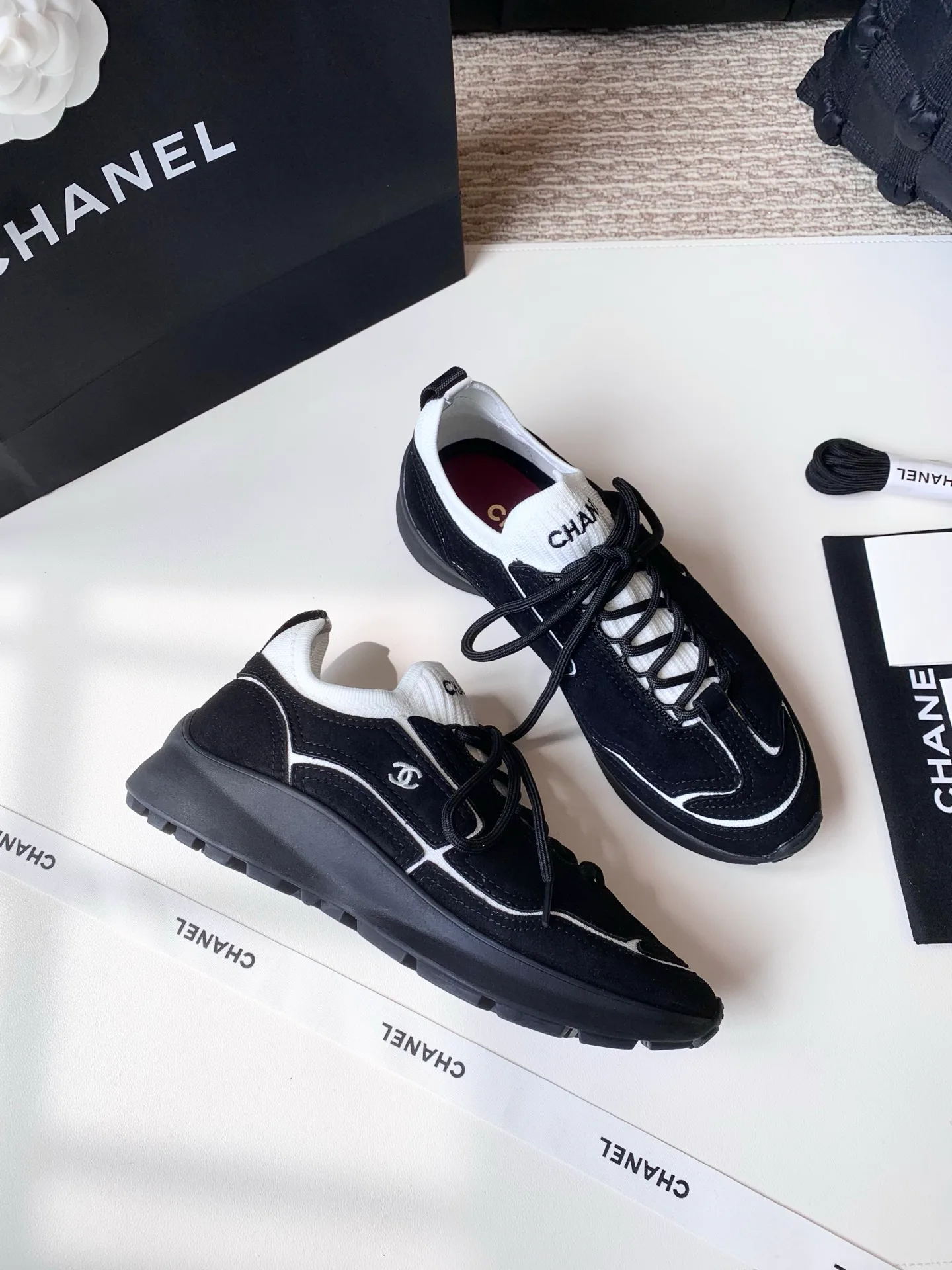 Кроссовки Женские Chanel 17990423