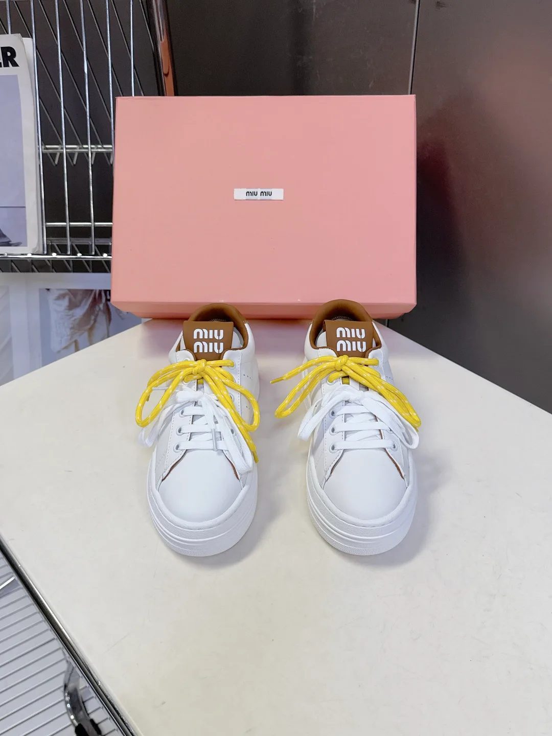Кроссовки Женские Miu Miu 17589317