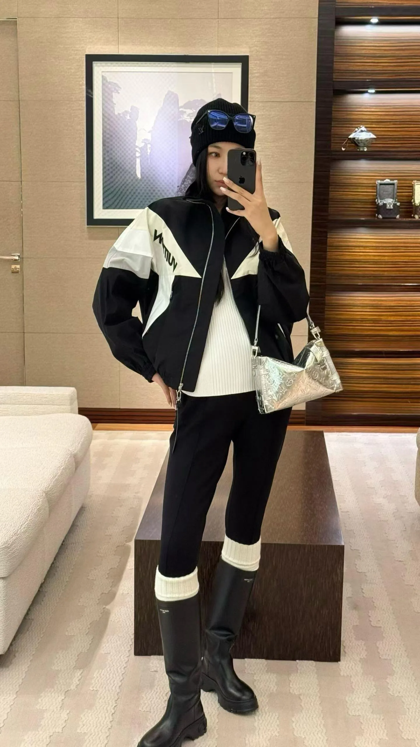 Куртки И Пуховики Женские Louis Vuitton 1212545