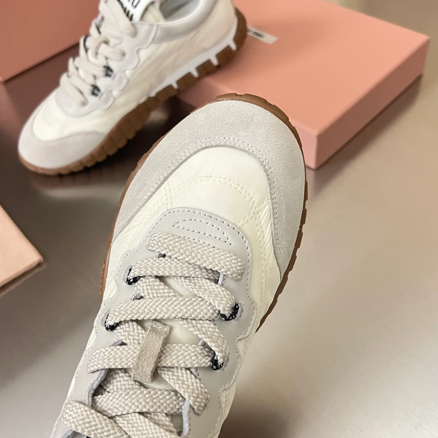 Кроссовки Женские Miu Miu 17968642