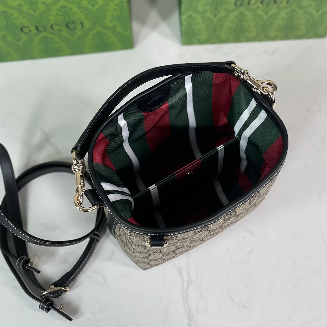 Классические Сумки Женские Gucci 11562672