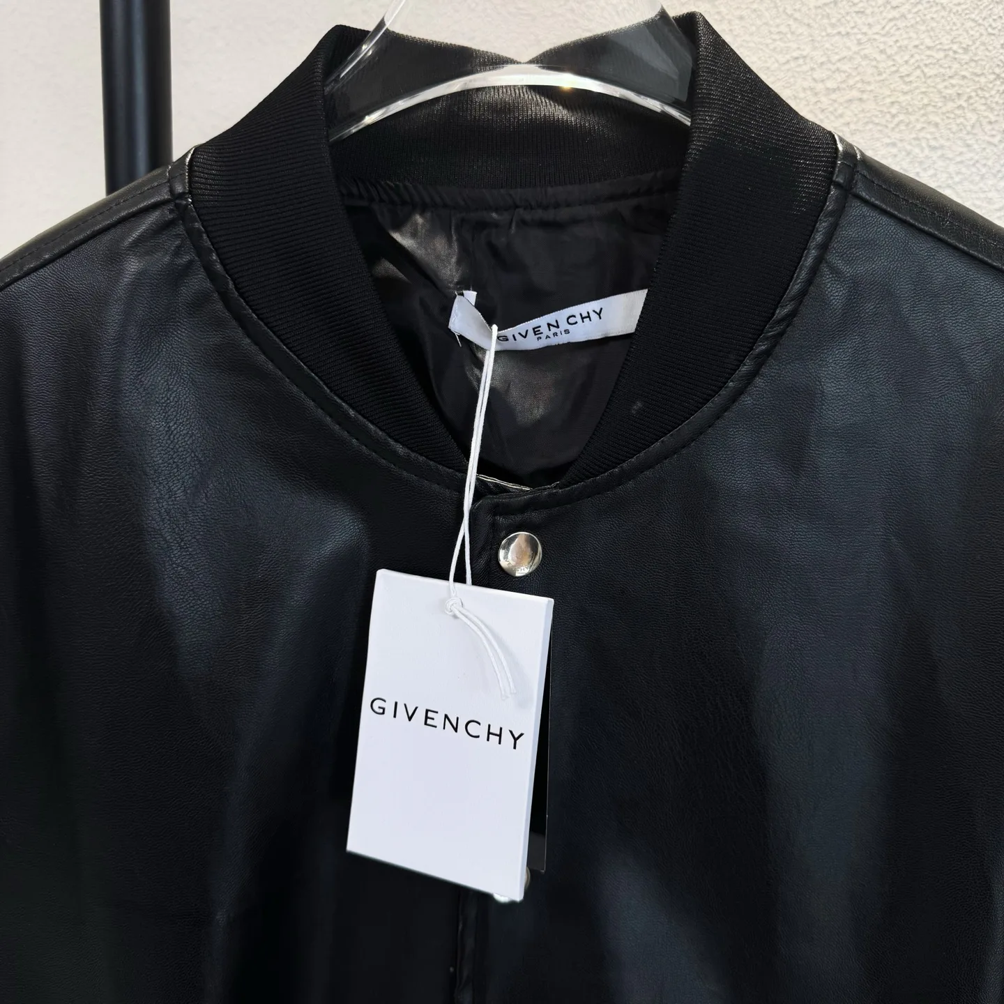 Куртки Женские Givenchy Куртки Женские Givenchy