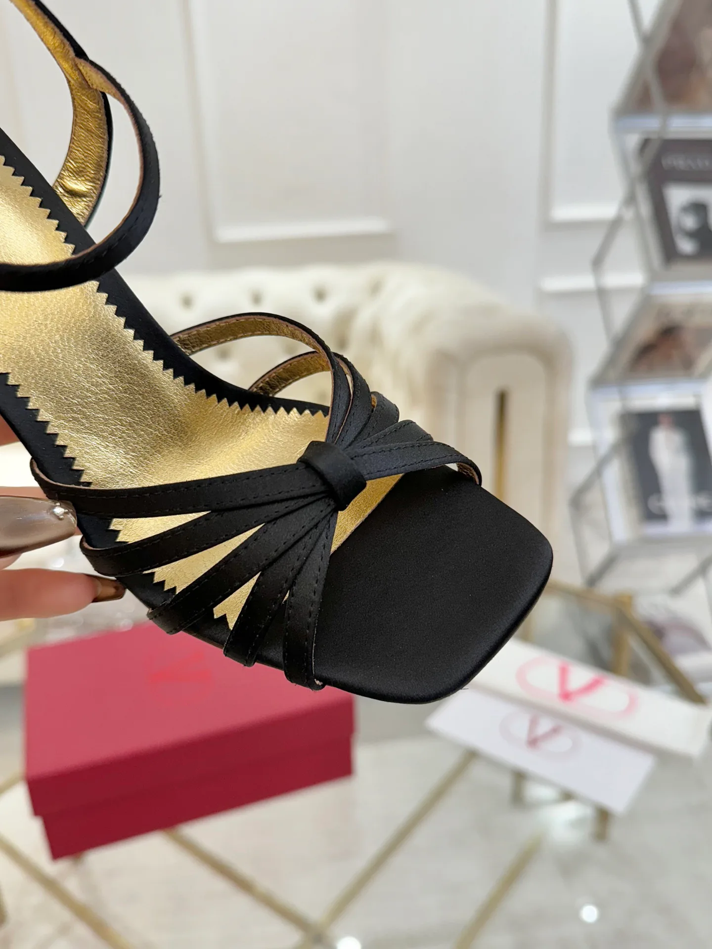 Босоножки Женские Valentino 35948