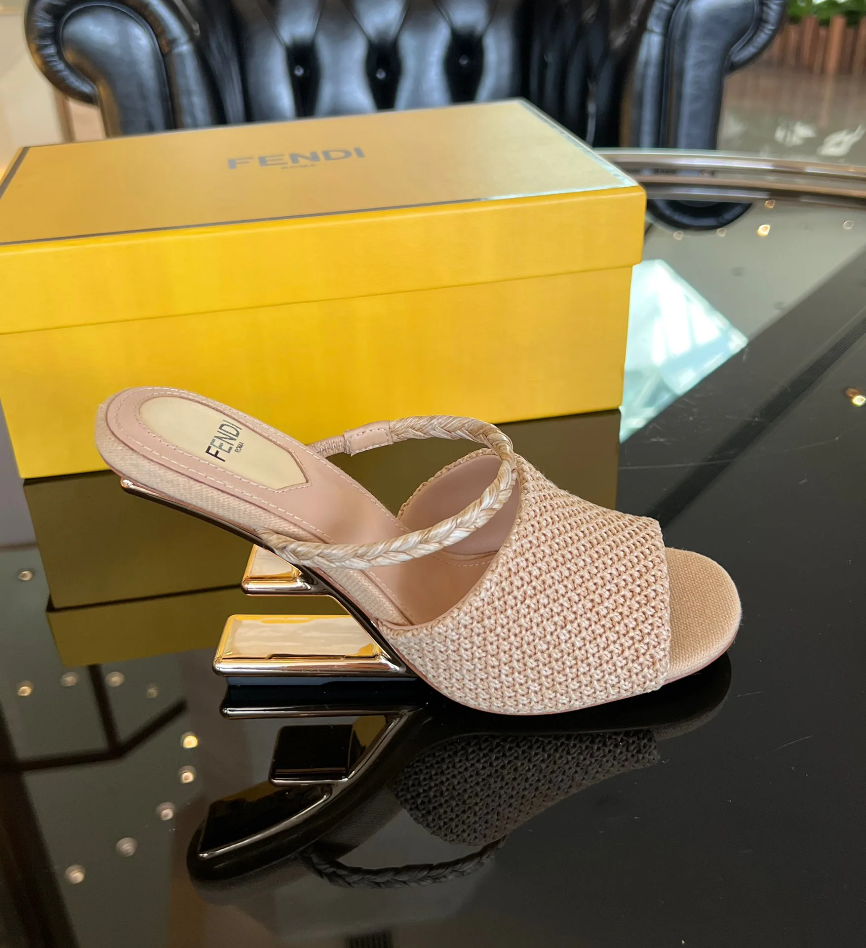 Босоножки Женские Fendi 11387