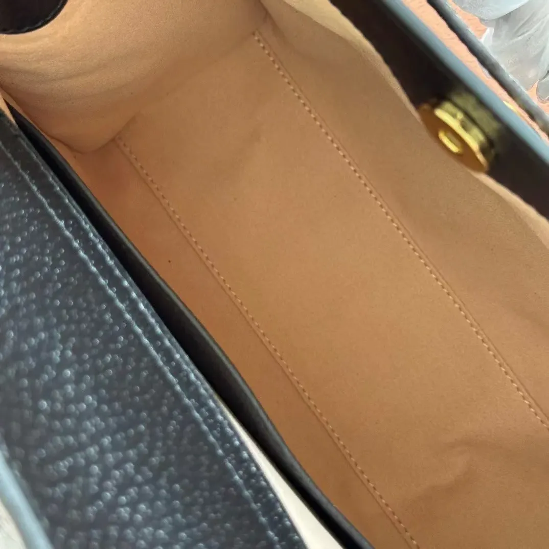 Сумки На Ремне Женские Gucci 513014