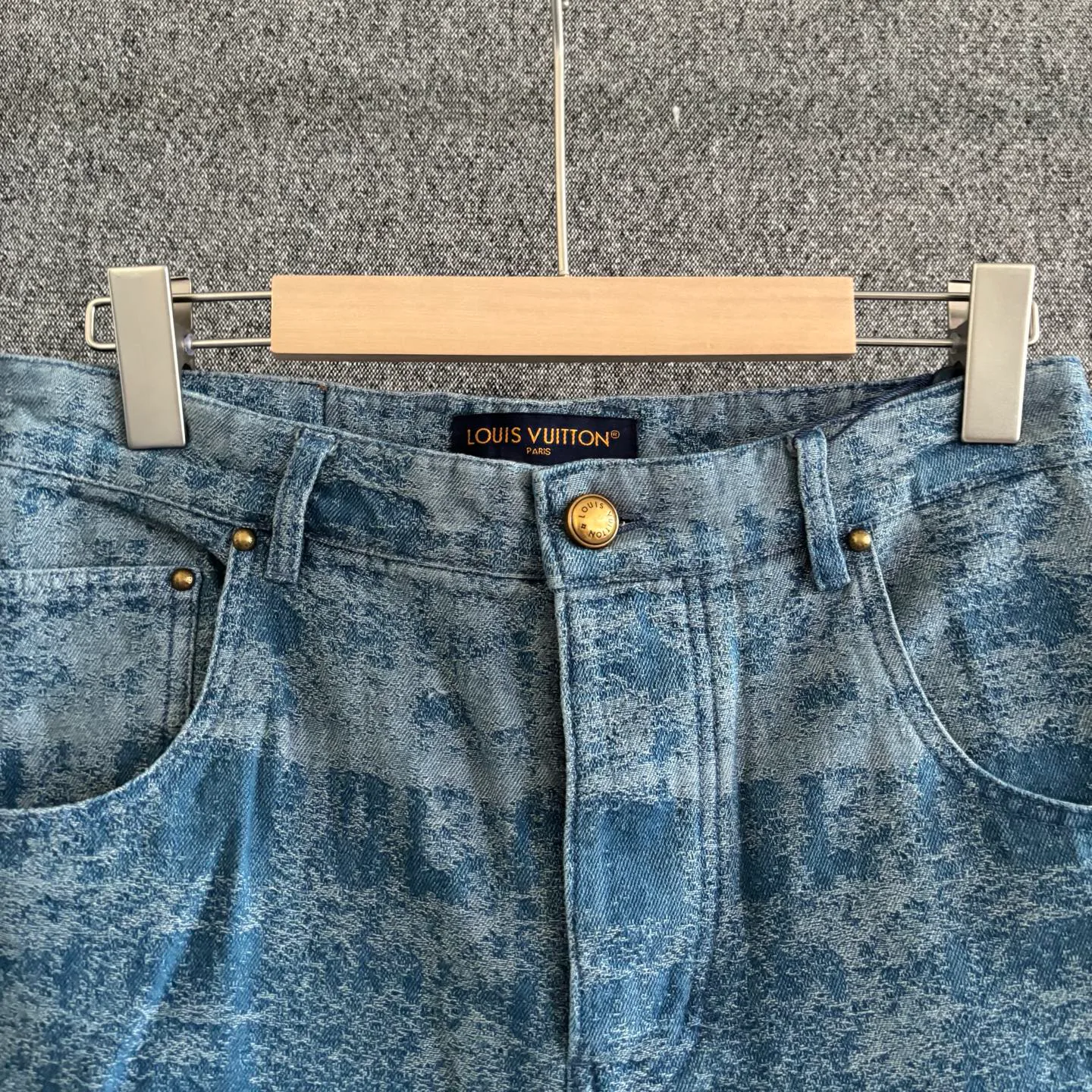 Шорты Женские Louis Vuitton 13409551