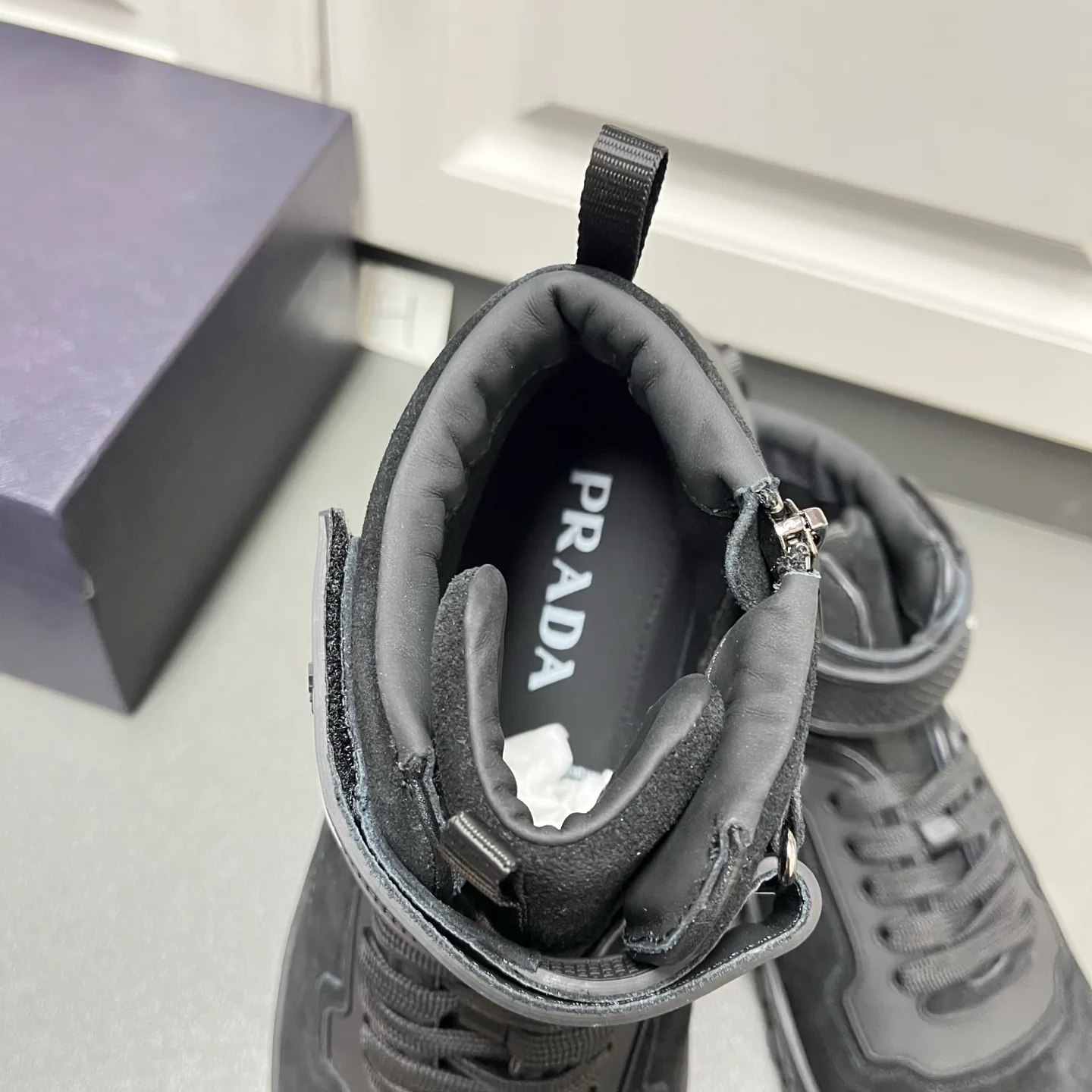 Кроссовки Мужские Prada 1140880
