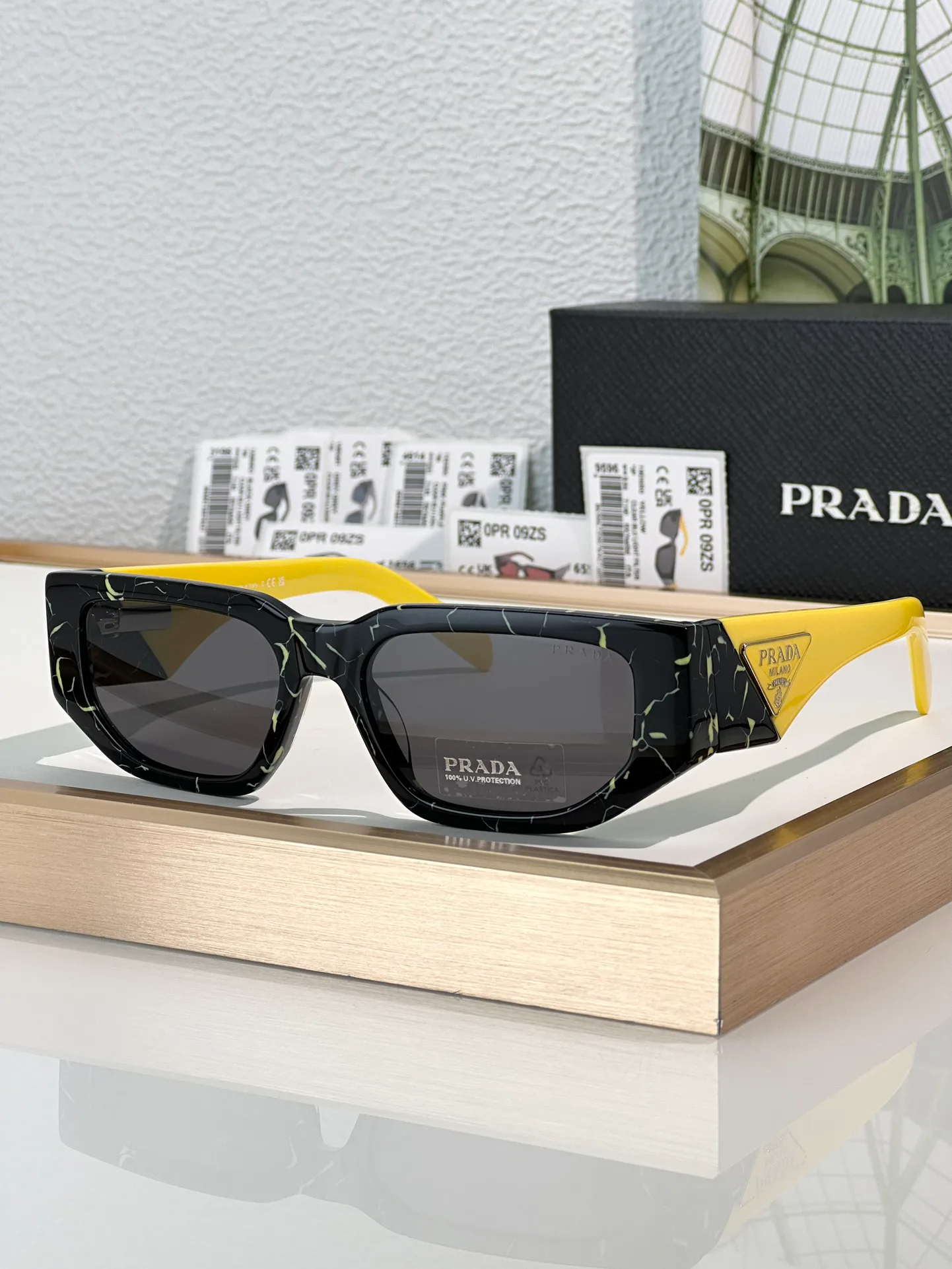 Очки Prada 18164410