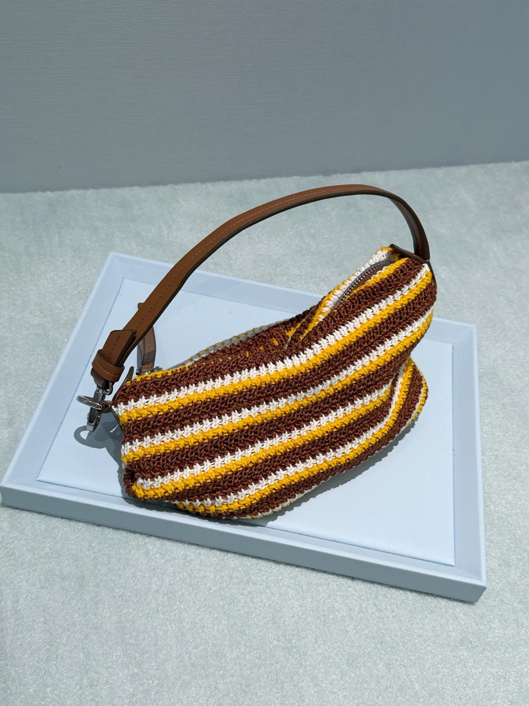 Классические Сумки Женские Miu Miu 17279118