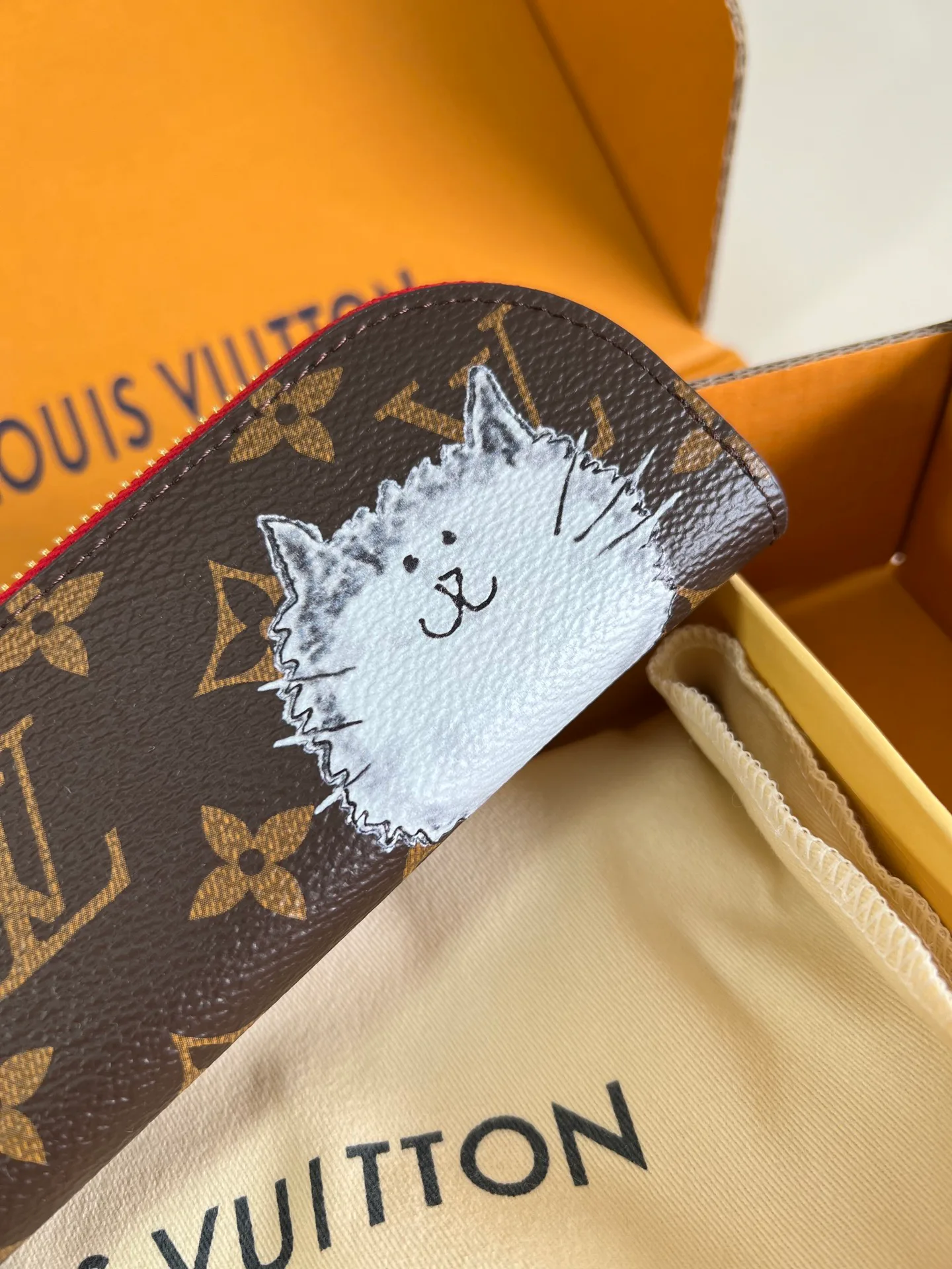 Клатчи Женские Louis Vuitton 388739