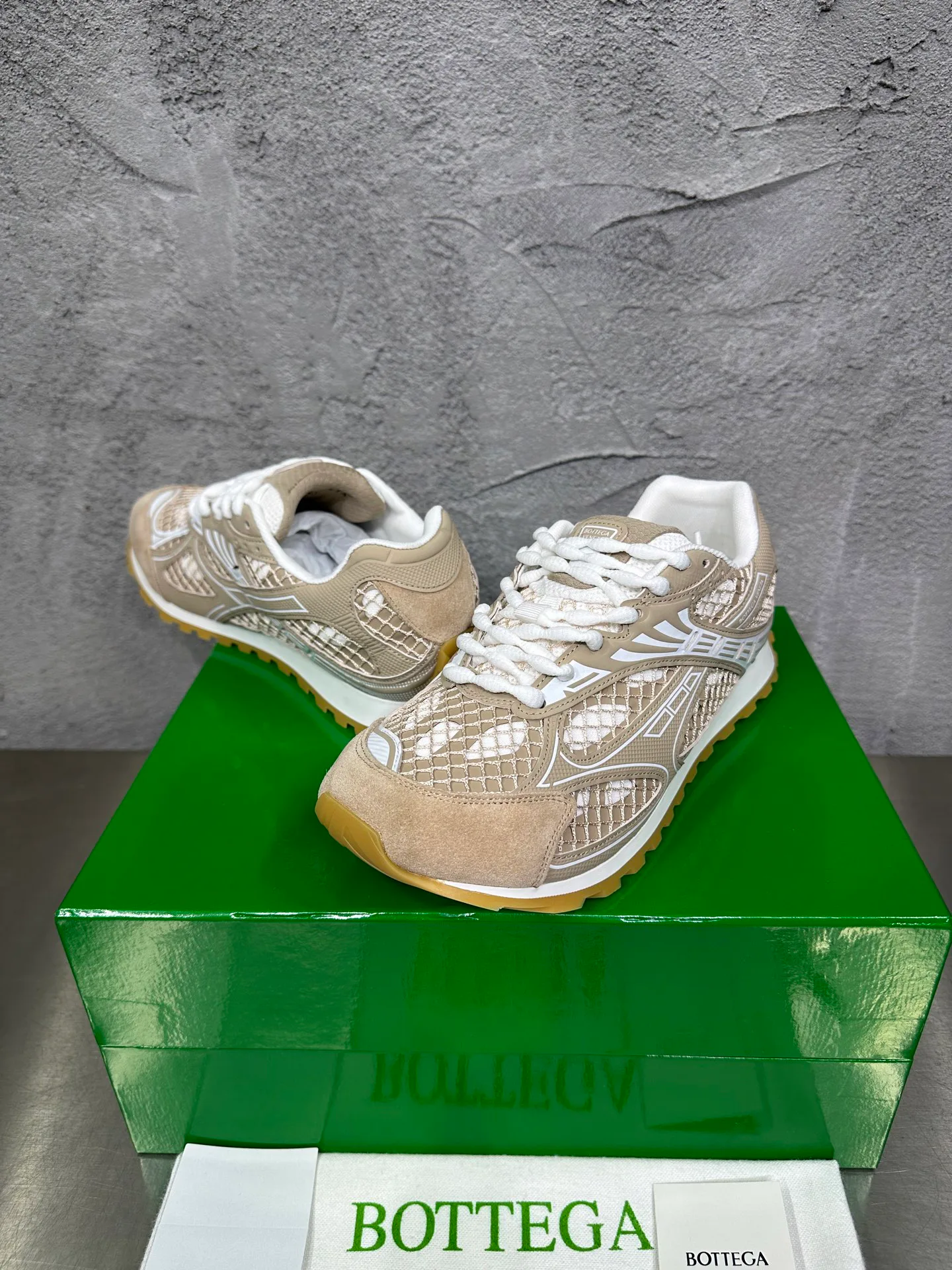 Кроссовки Женские Bottega Veneta 1885530