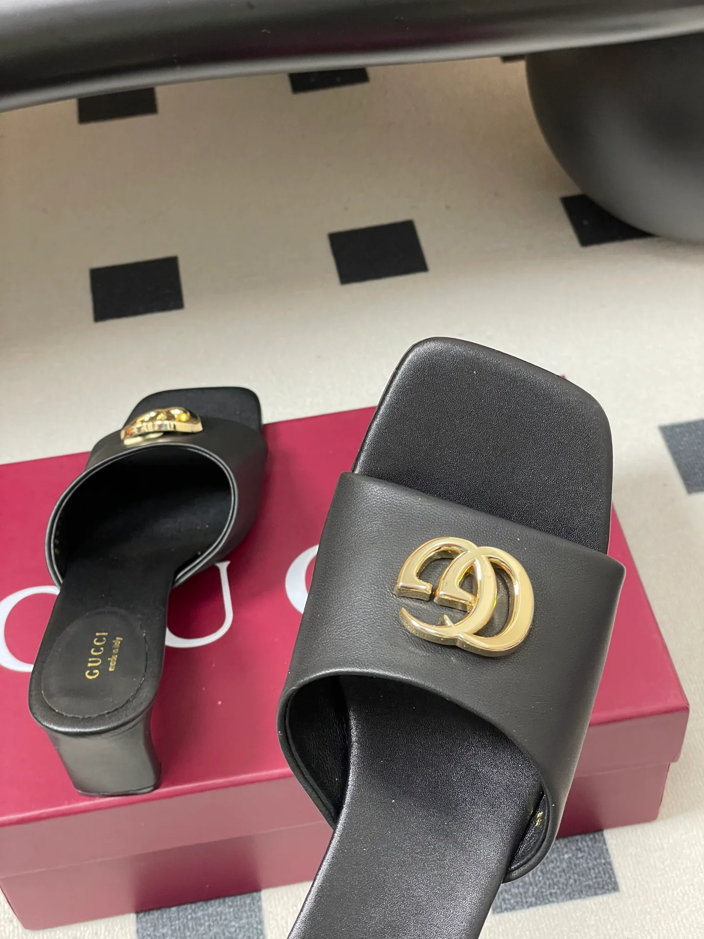 Сандалии Женские Gucci 10395321