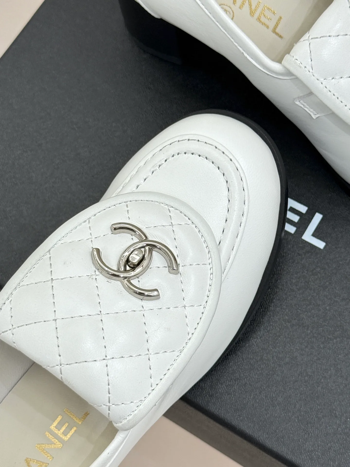 Лоферы И Мокасины Женские Chanel 5017703