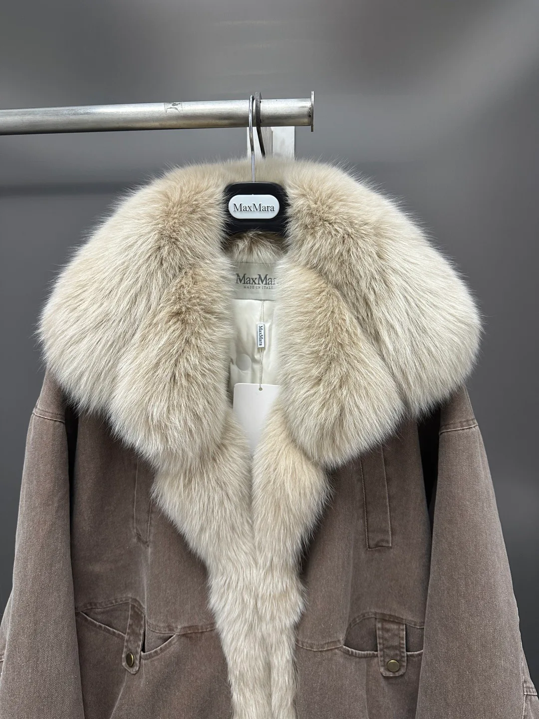 Куртки И Пуховики Женские Max Mara 18902667
