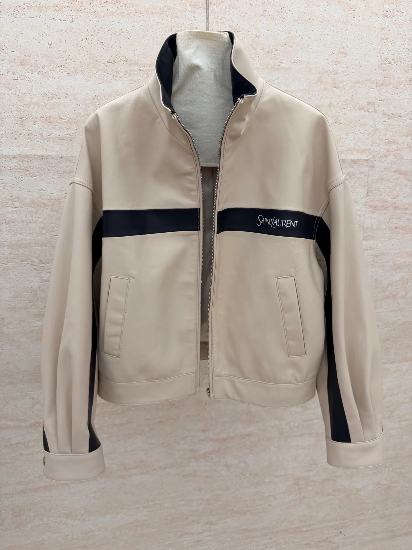 Кожаные Куртки И Дублёнки Женские Saint Laurent 17944669