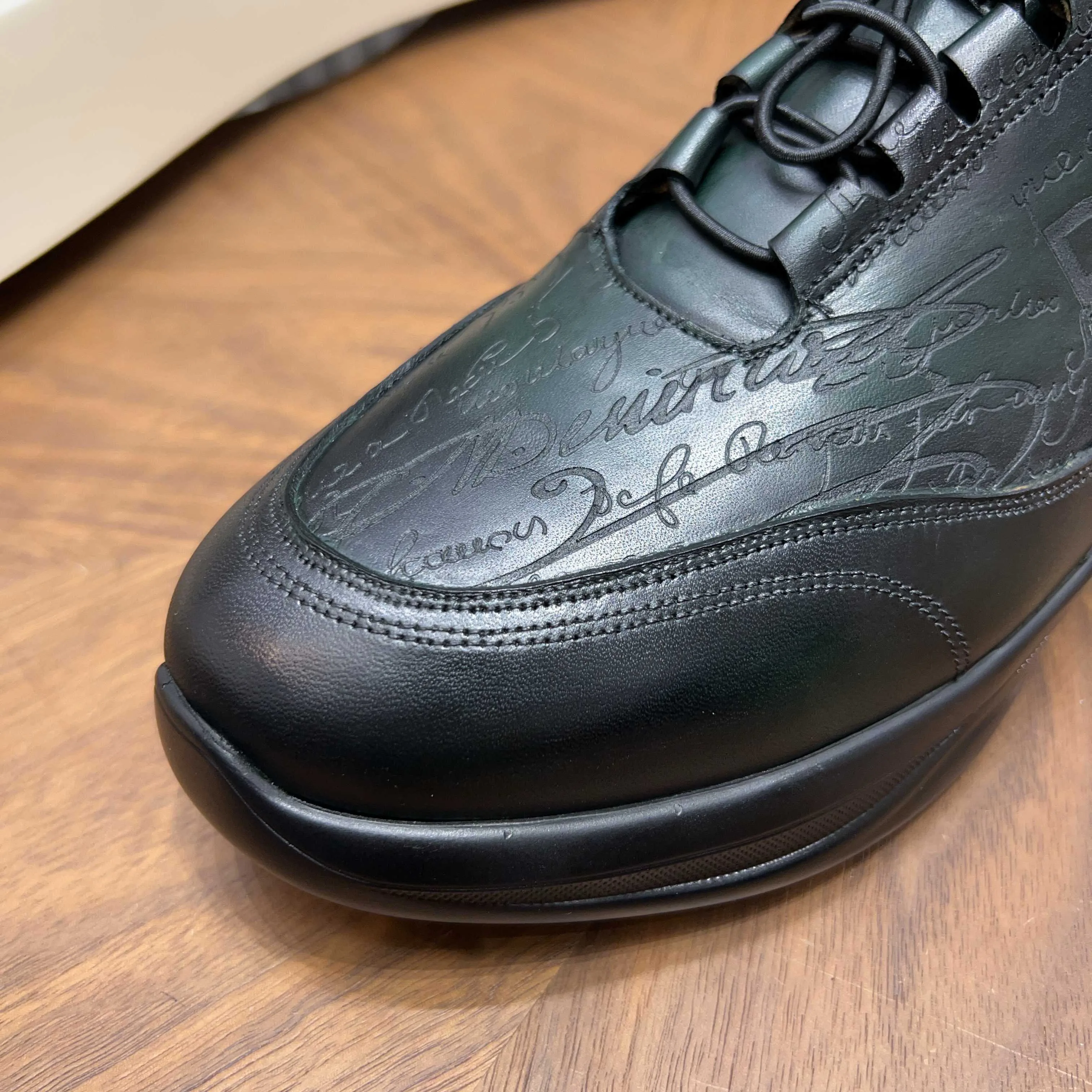 Кроссовки Мужские Berluti 18890257