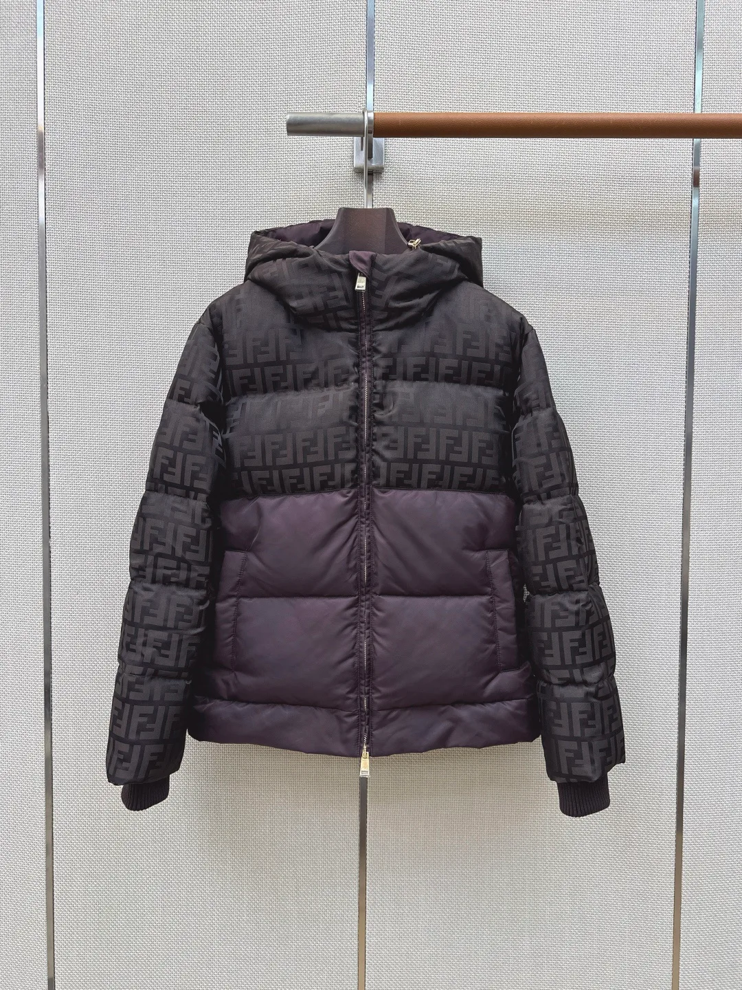 Куртки И Пуховики Женские Fendi 18279065