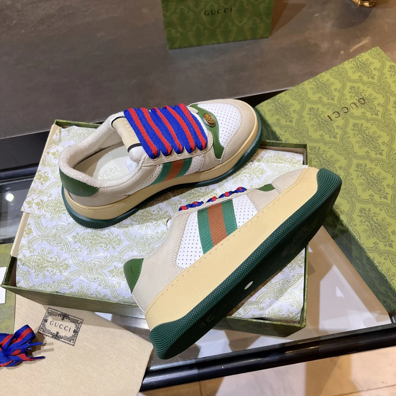 Кроссовки Женские Gucci 17955444