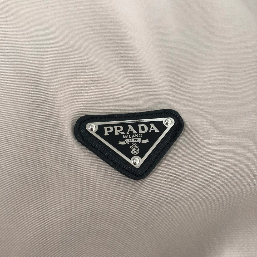 Куртки И Пуховики Мужские Prada 13230397