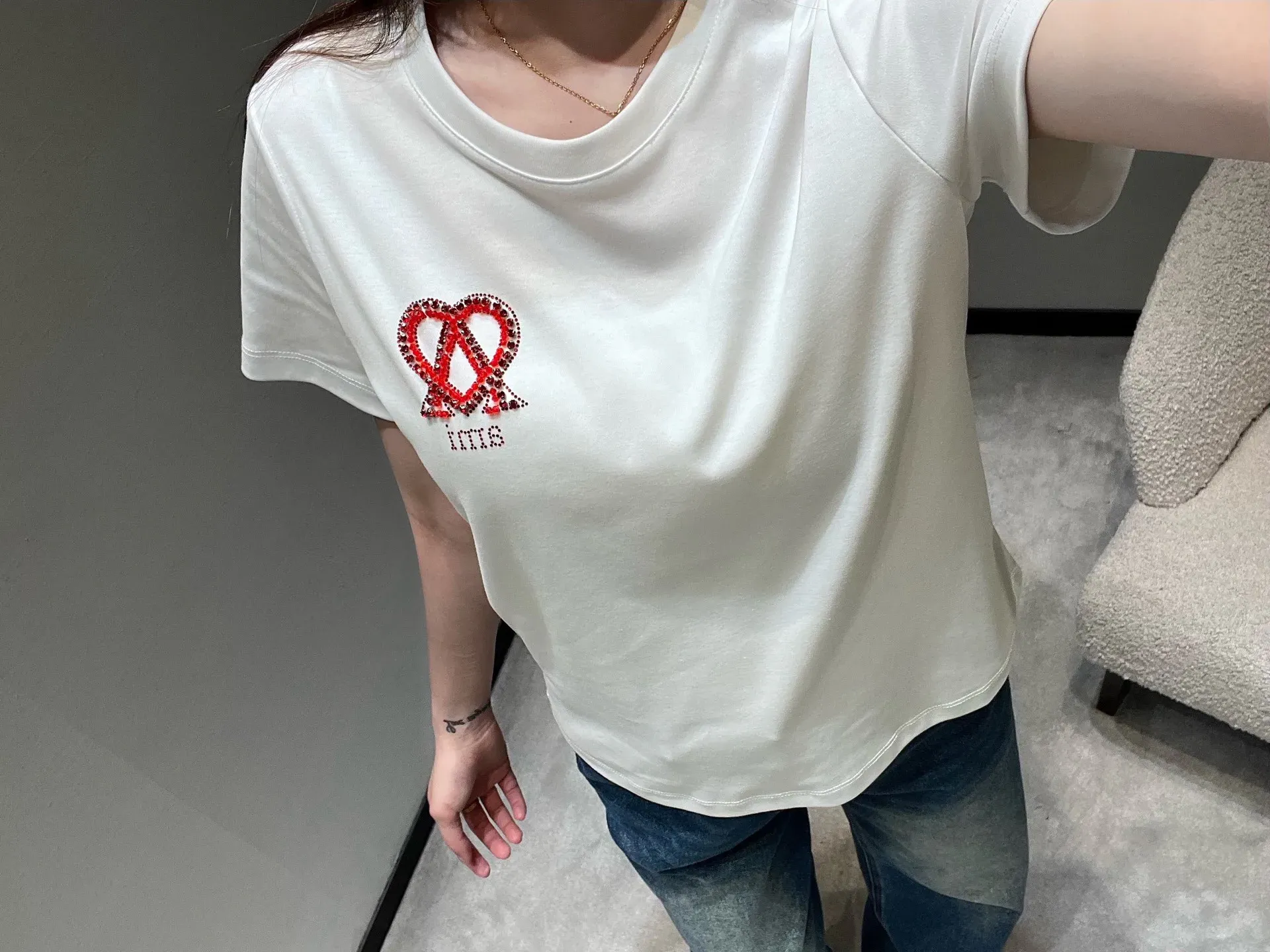 Футболки Женские Ami Paris 5414383