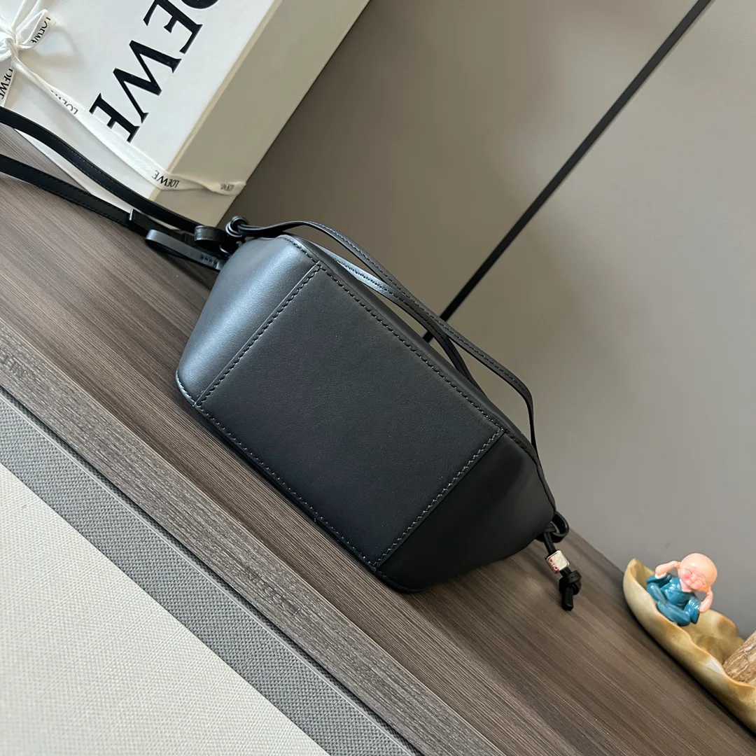 Сумки На Ремне Женские Loewe 11401024