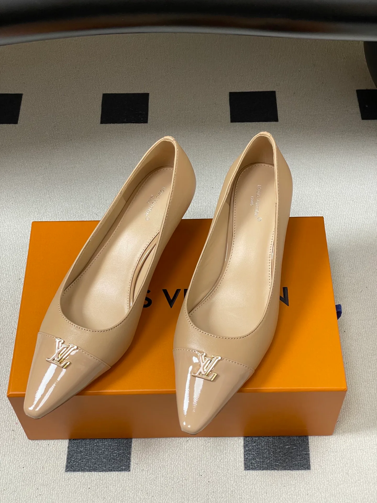 Туфли Женские Louis Vuitton 11628700