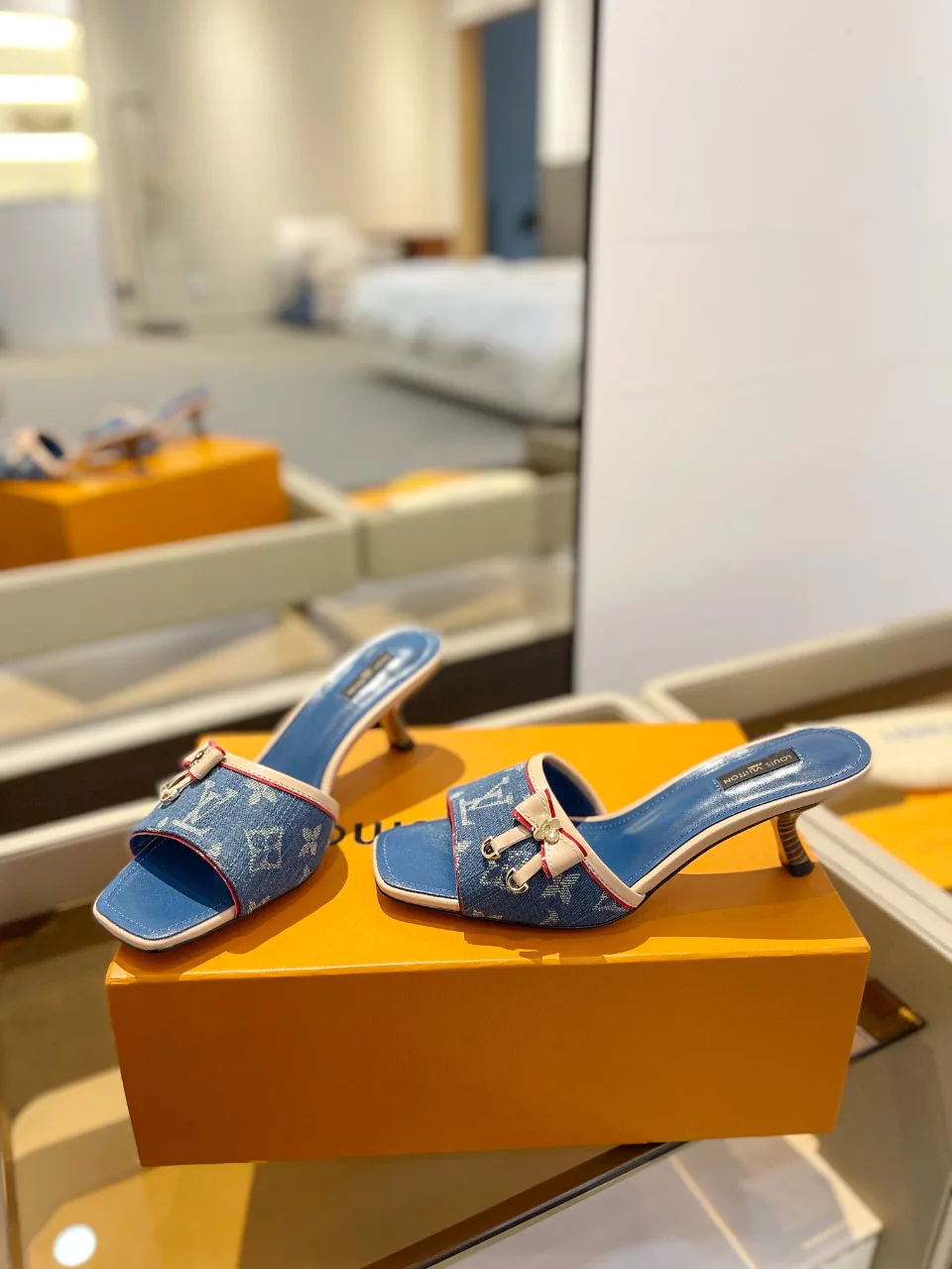 Босоножки Женские Louis Vuitton 9623499