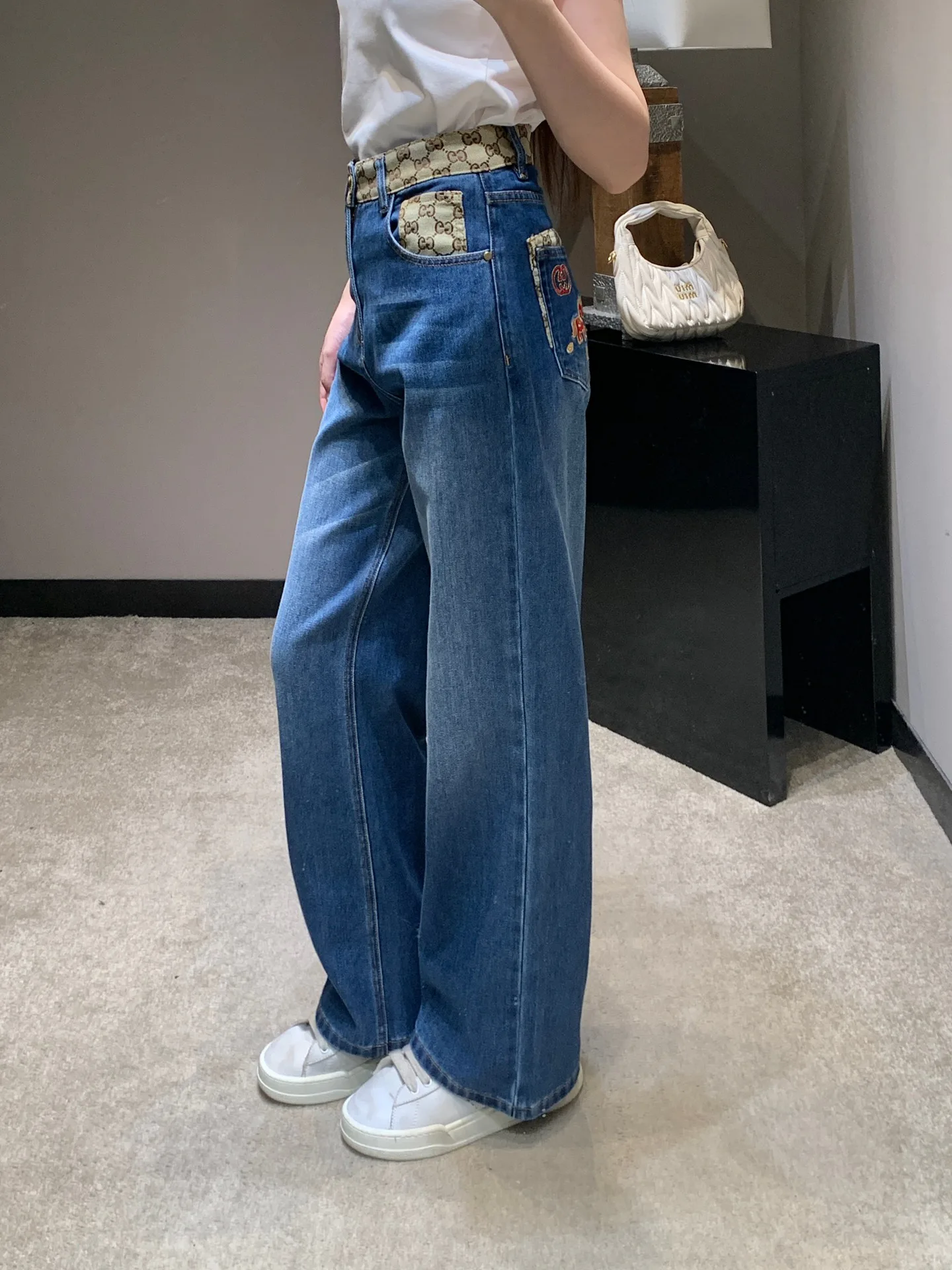 Джинсы Женские Gucci 10806045