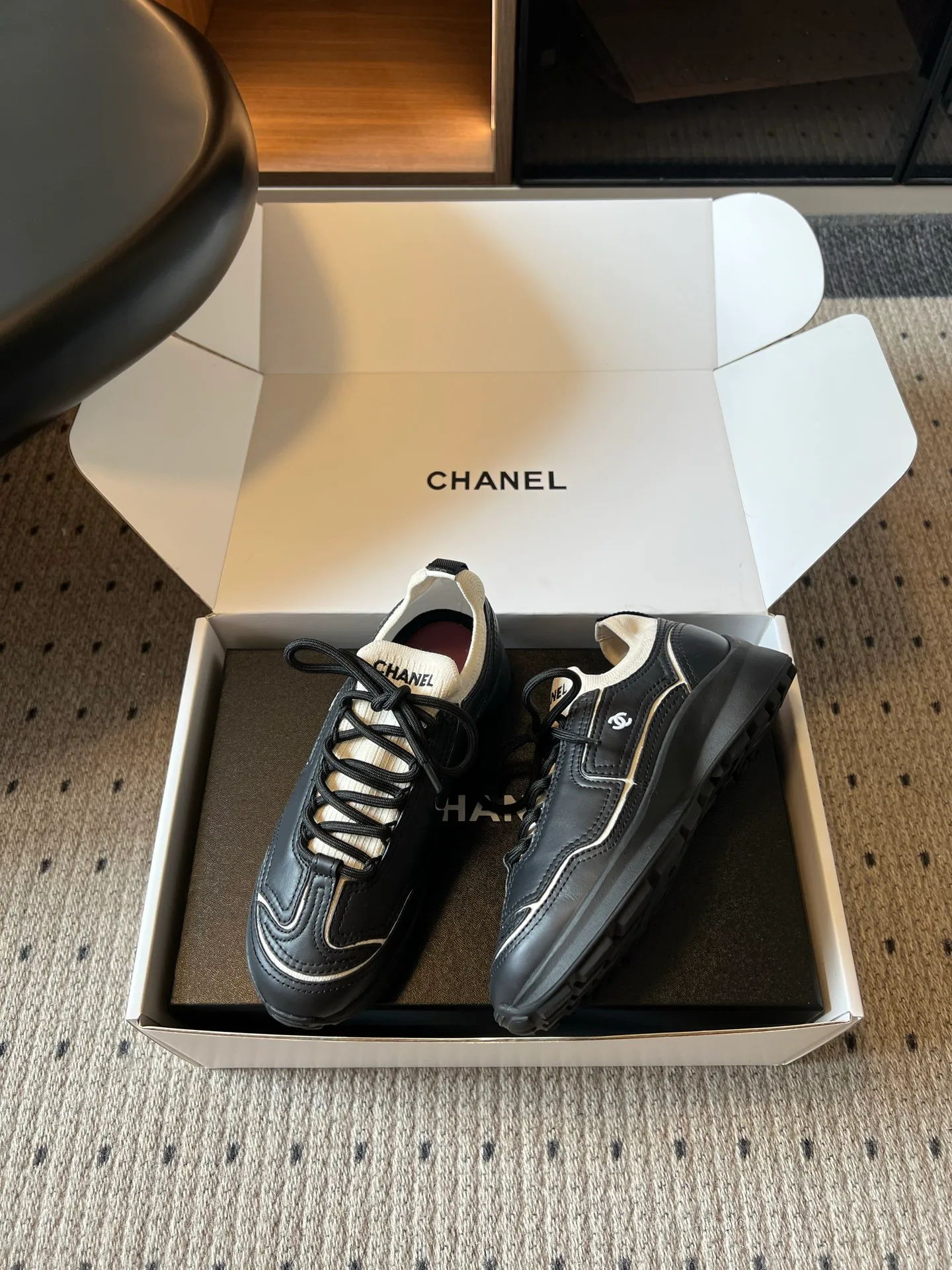 Кроссовки Женские Chanel 17793455
