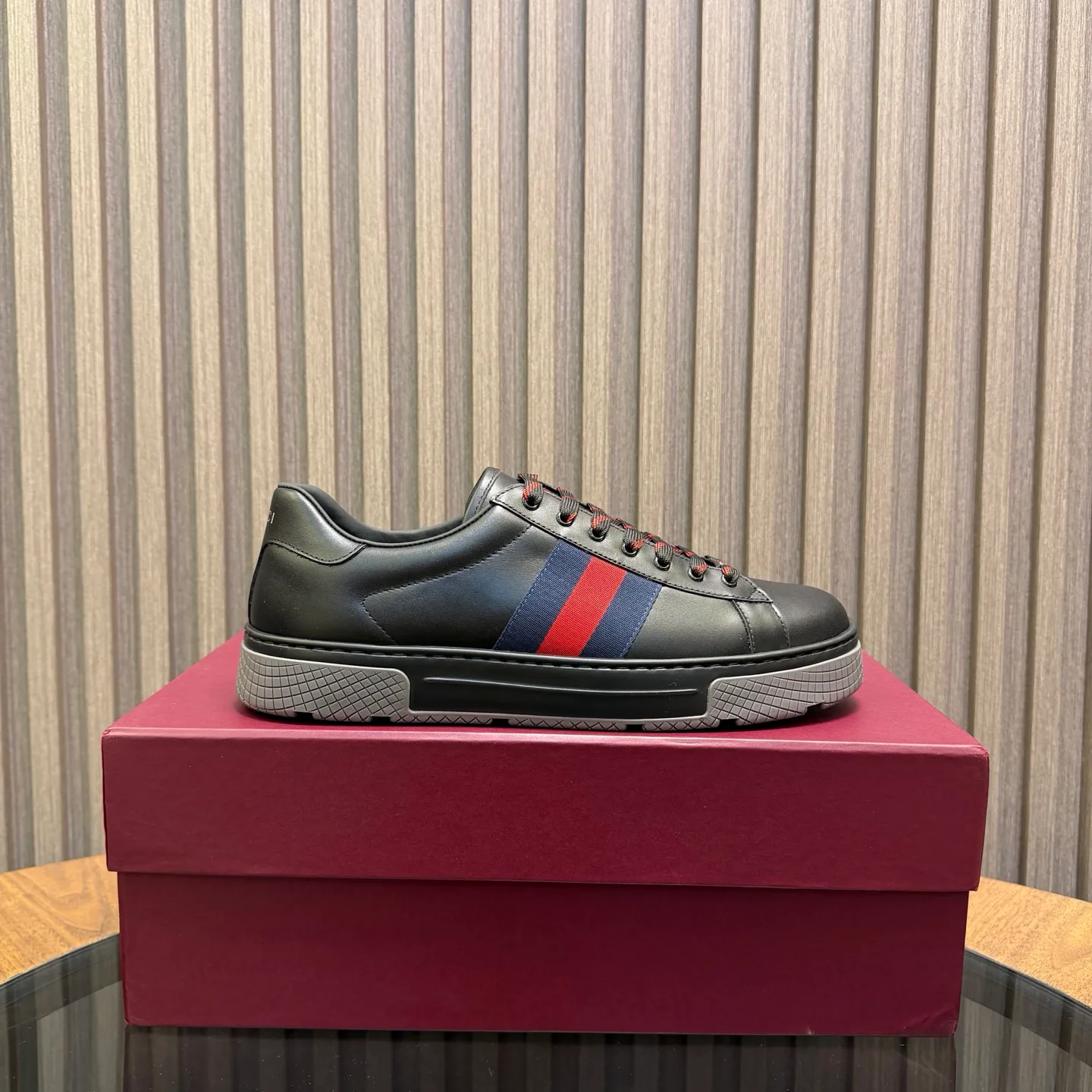 Кроссовки Женские Gucci 1483782