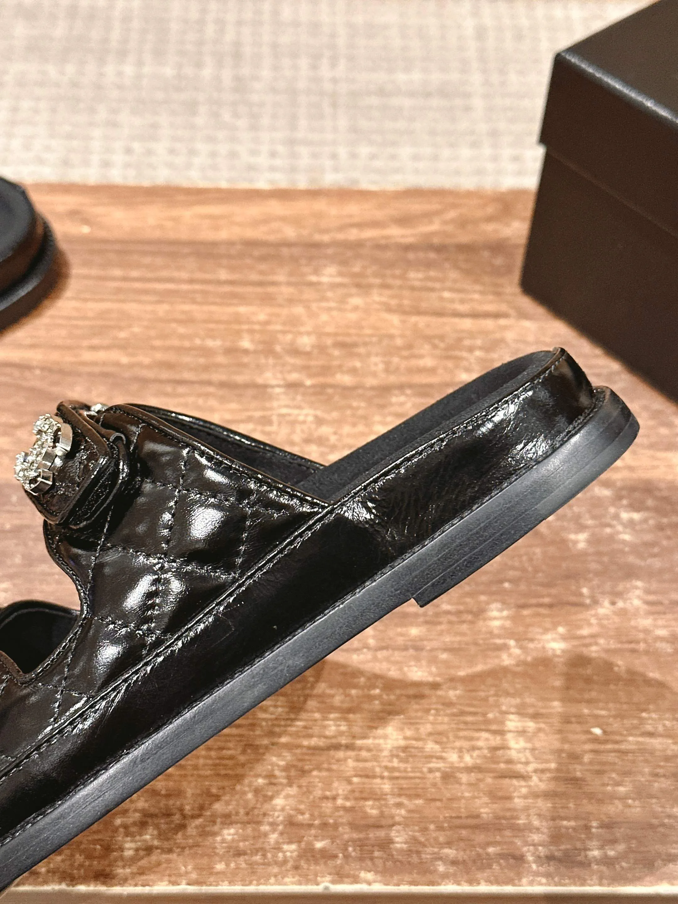 Шлепанцы Женские Chanel 33728