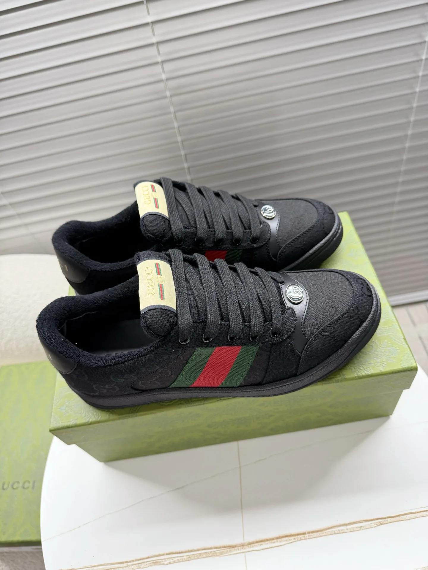 Кроссовки Женские Gucci 17451076