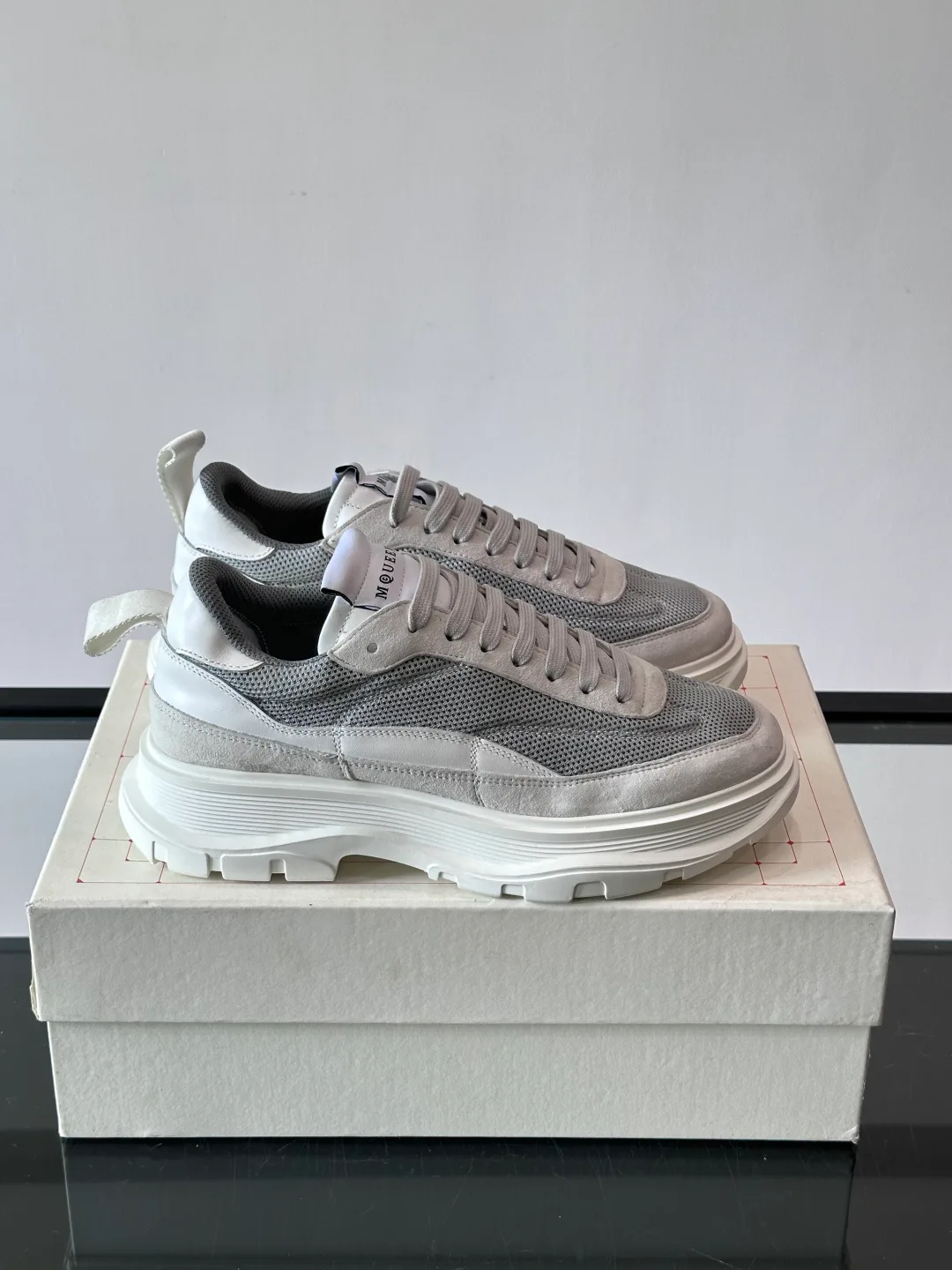 Кроссовки Женские Alexander Mcqueen 17328783