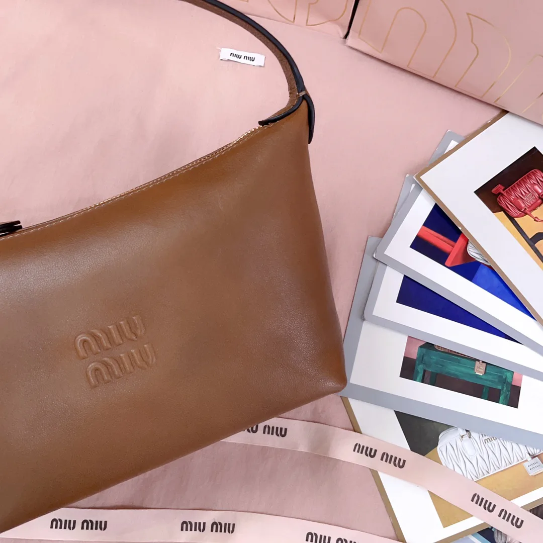 Классические Сумки Женские Miu Miu 11565887