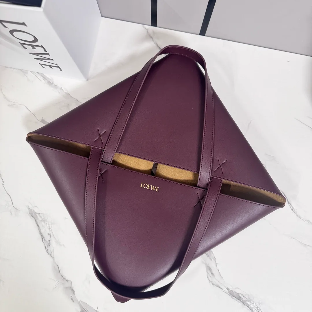 Классические Сумки Женские Loewe 11513561