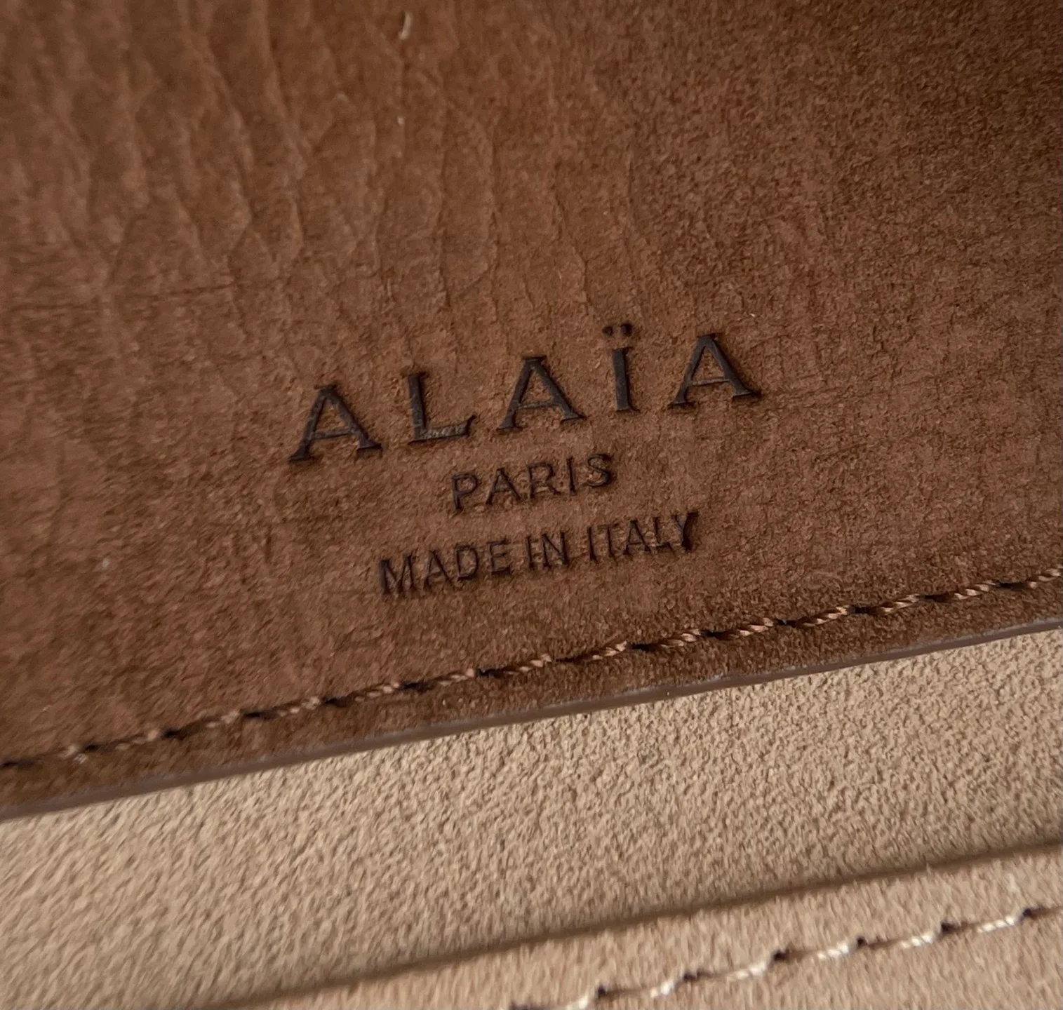 Классические Сумки Женские Alaia 11667421