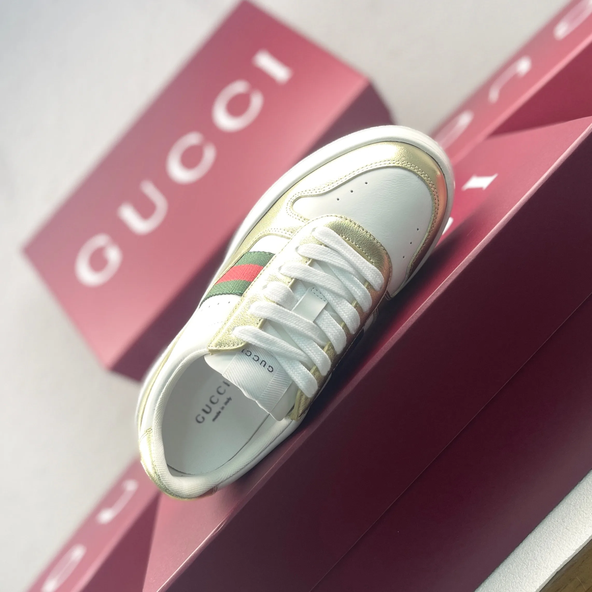Кроссовки Женские Gucci 5402070