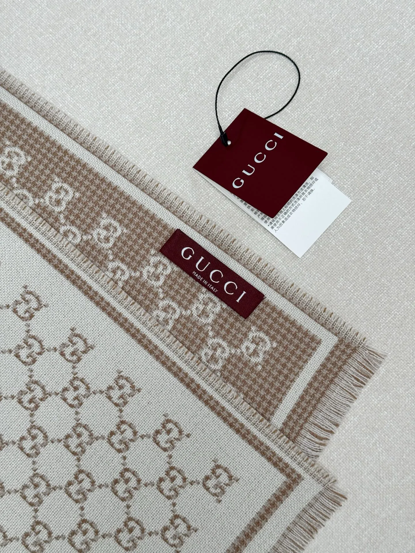 Шарфы Gucci 17992040