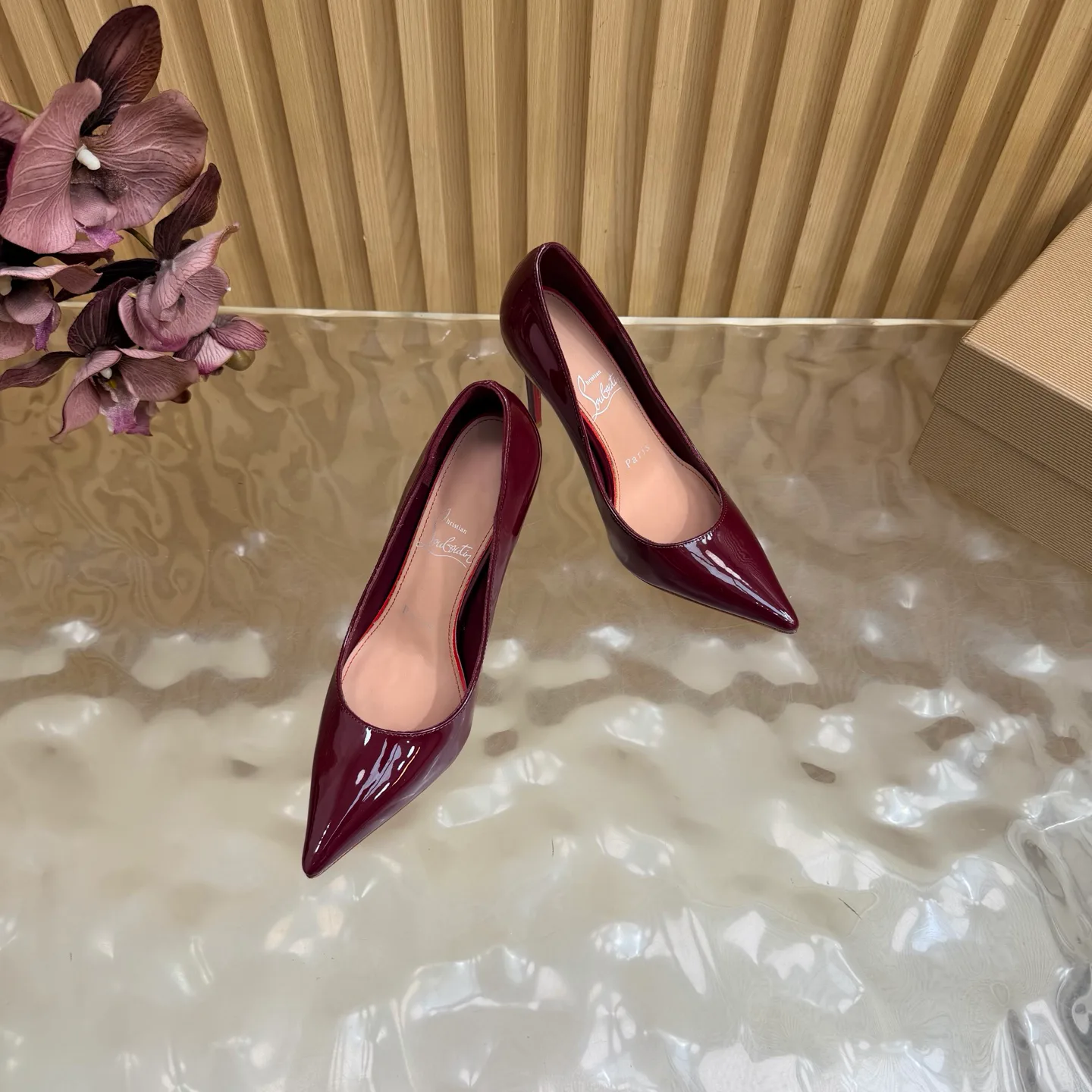 Туфли Женские Christian Louboutin 18901224