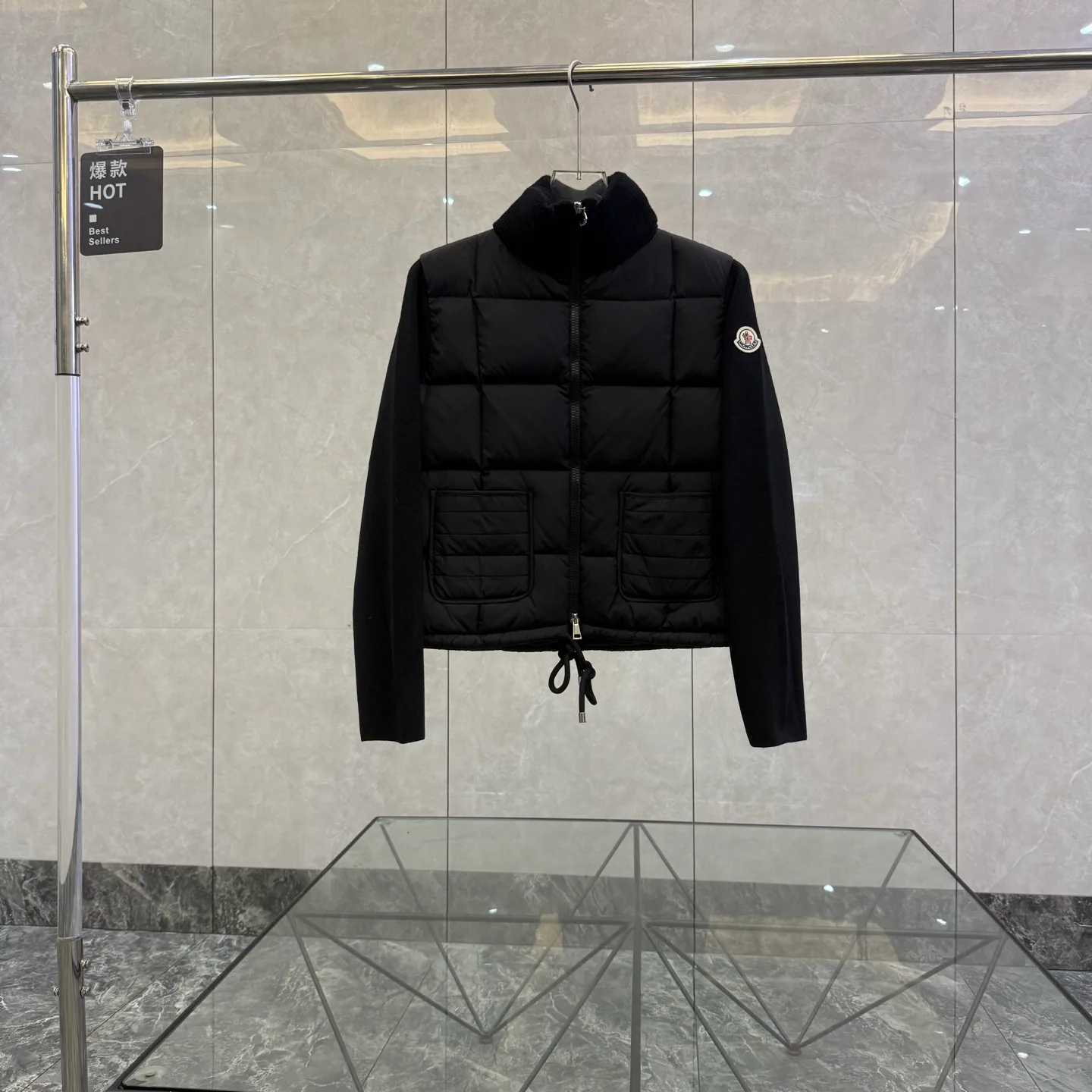 Куртки И Пуховики Женские Moncler 18615057